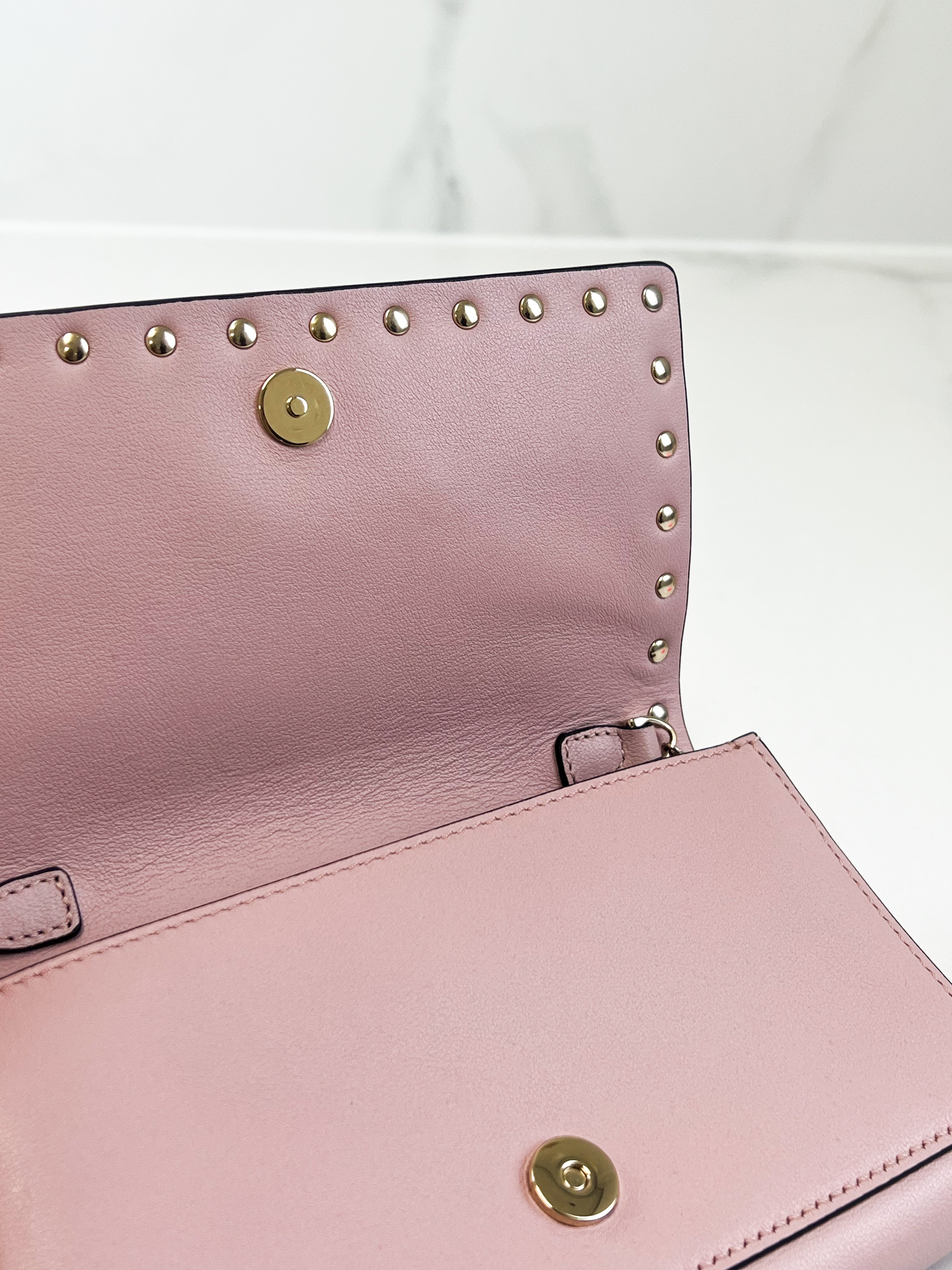Valentino Garavani Rockstud Wallet on Chain