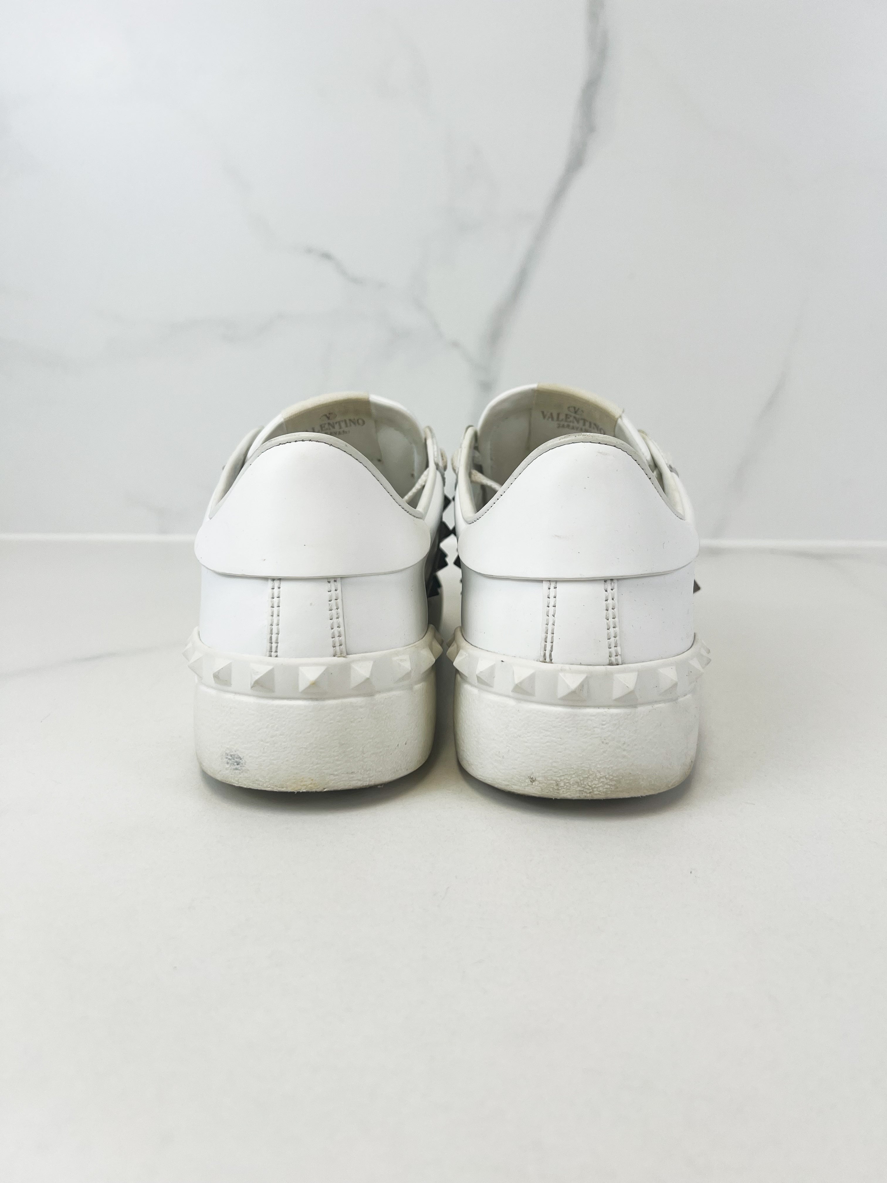 Valentino Garavani Rockstud Open Low-Top Sneaker Size 40.5