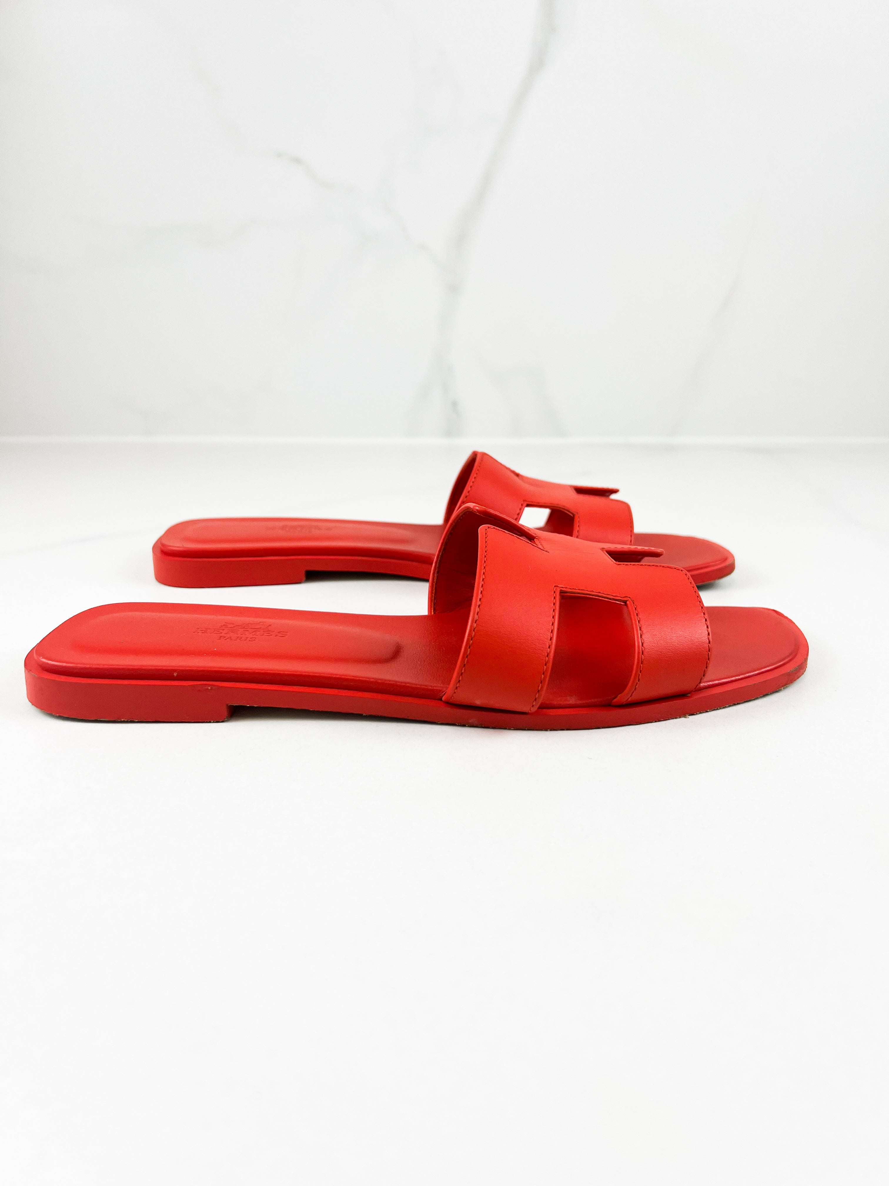Hermes Oran Sandal in Rouge Grenadine Calfskin 39