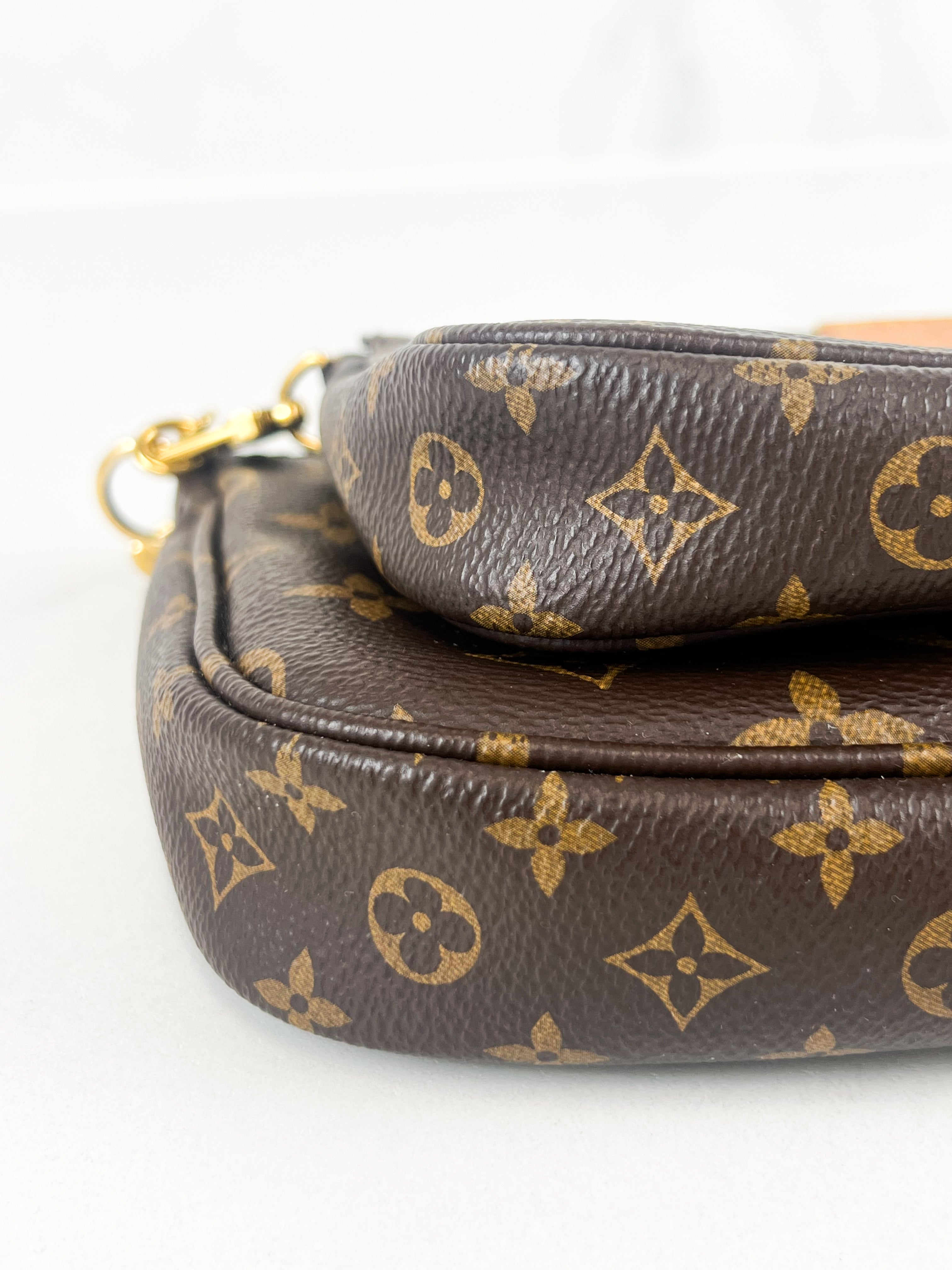 Louis Vuitton Multi Pochette Accessories in Khaki