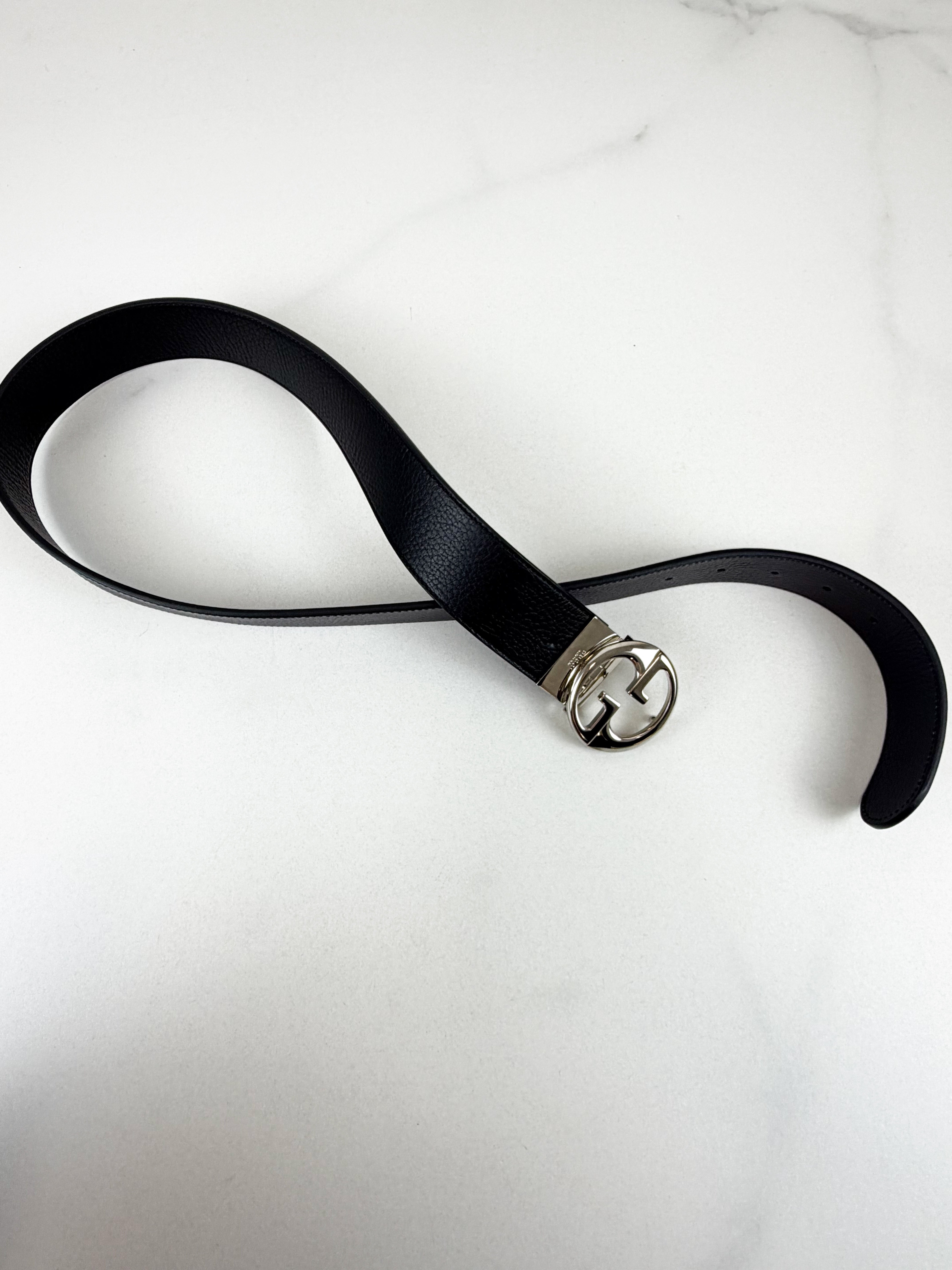 Gucci Interlocking G Leather Belt 85/32 Reversible Navy / Black