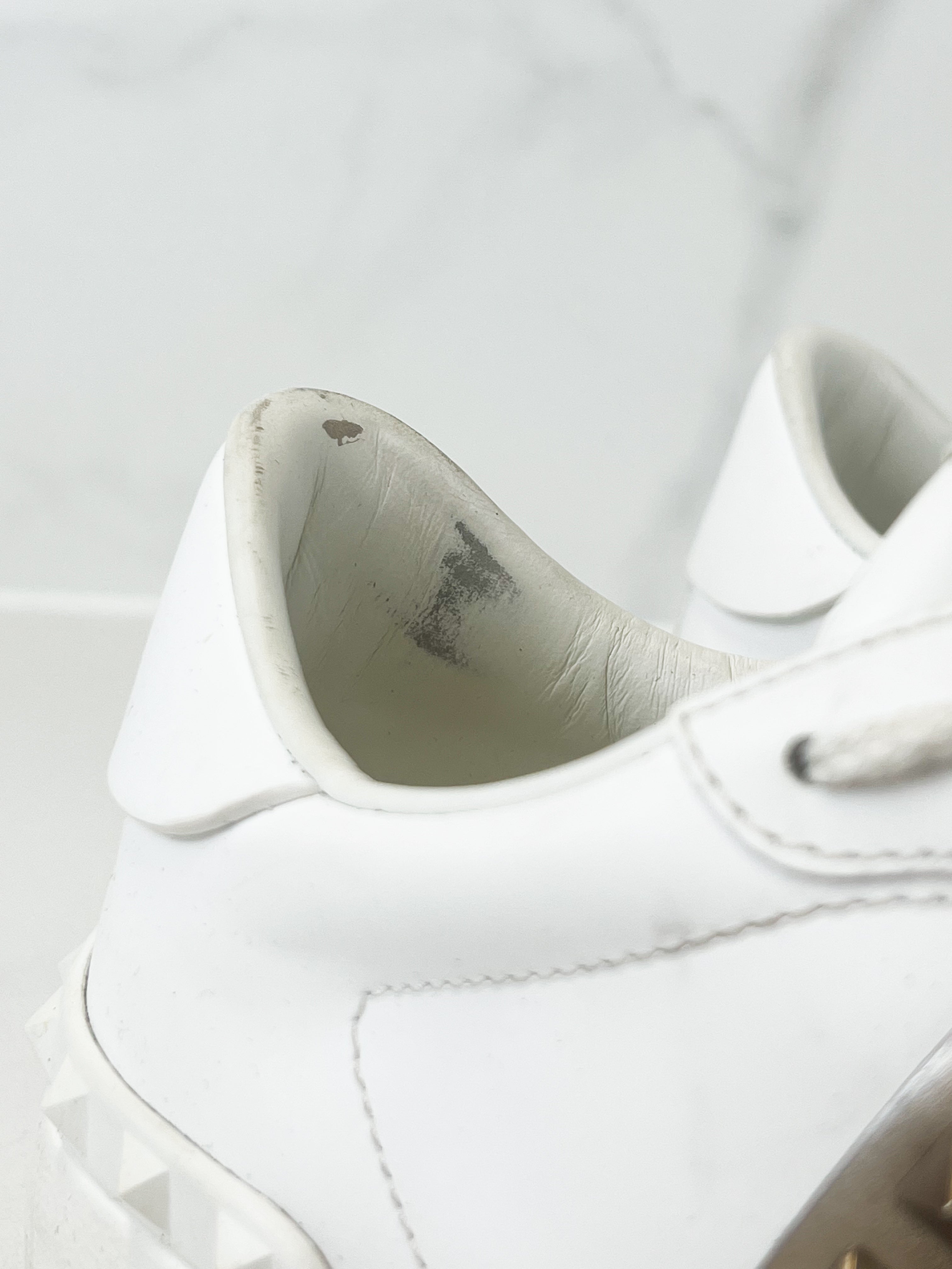 Valentino Garavani Rockstud Open Low-Top Sneaker Size 40.5