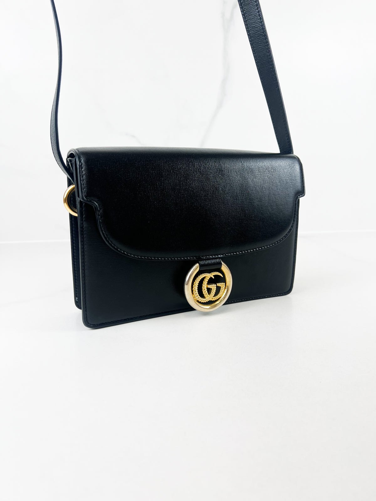 Gucci GG Ring Leather Shoulder Bag in Black