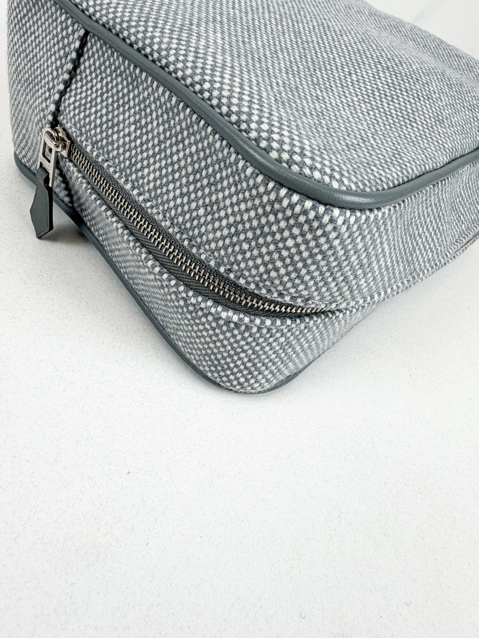 Hermes Chapitre H Cavalier Case in Gris