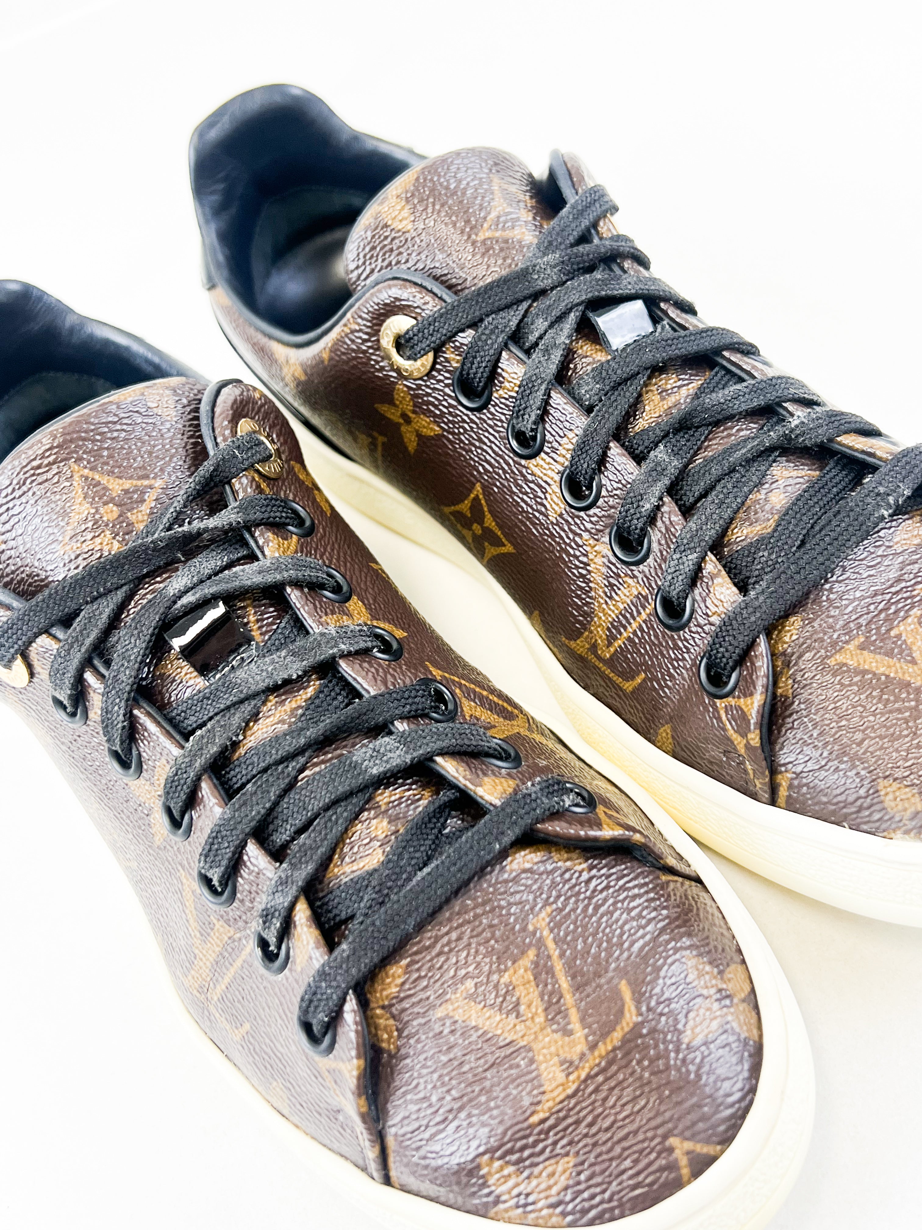 Louis Vuitton Frontrow Sneaker Size 37