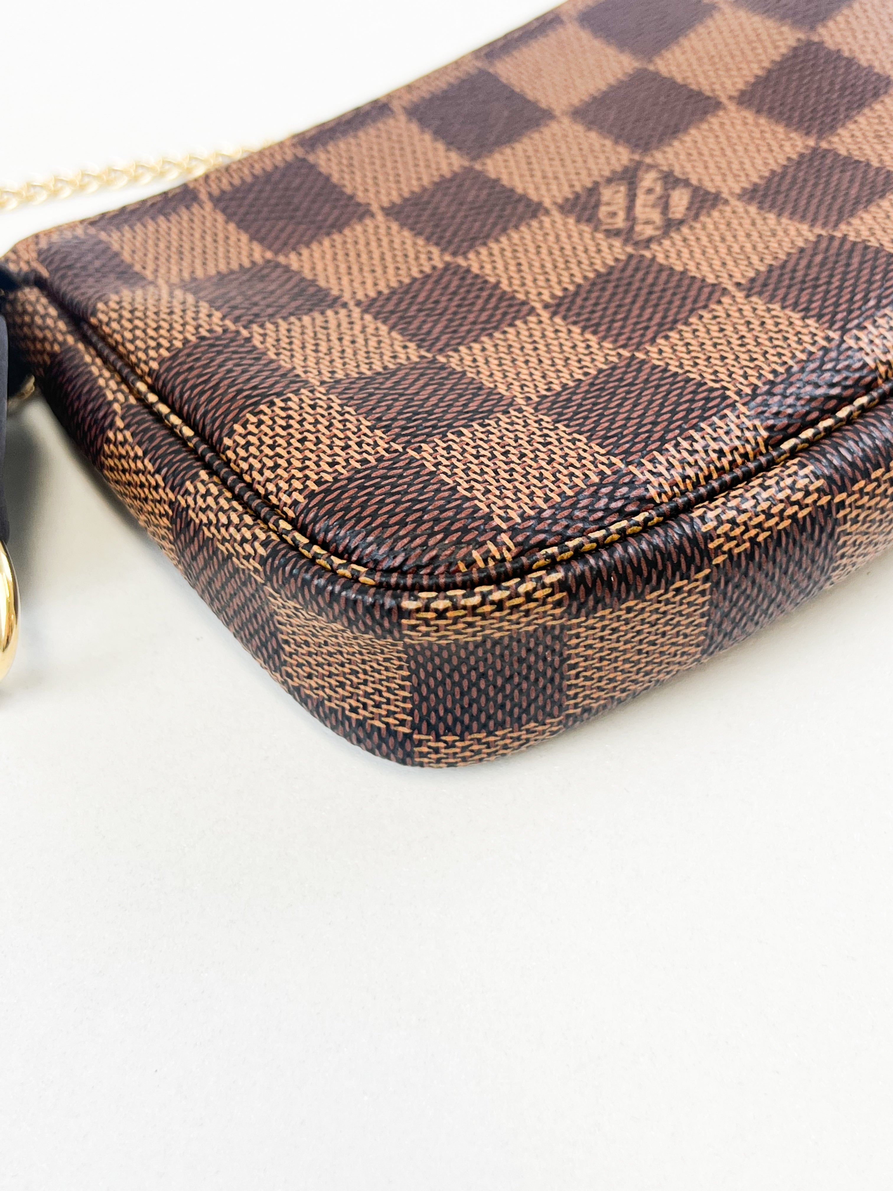 Louis Vuitton Damier Ebene Mini Pochette