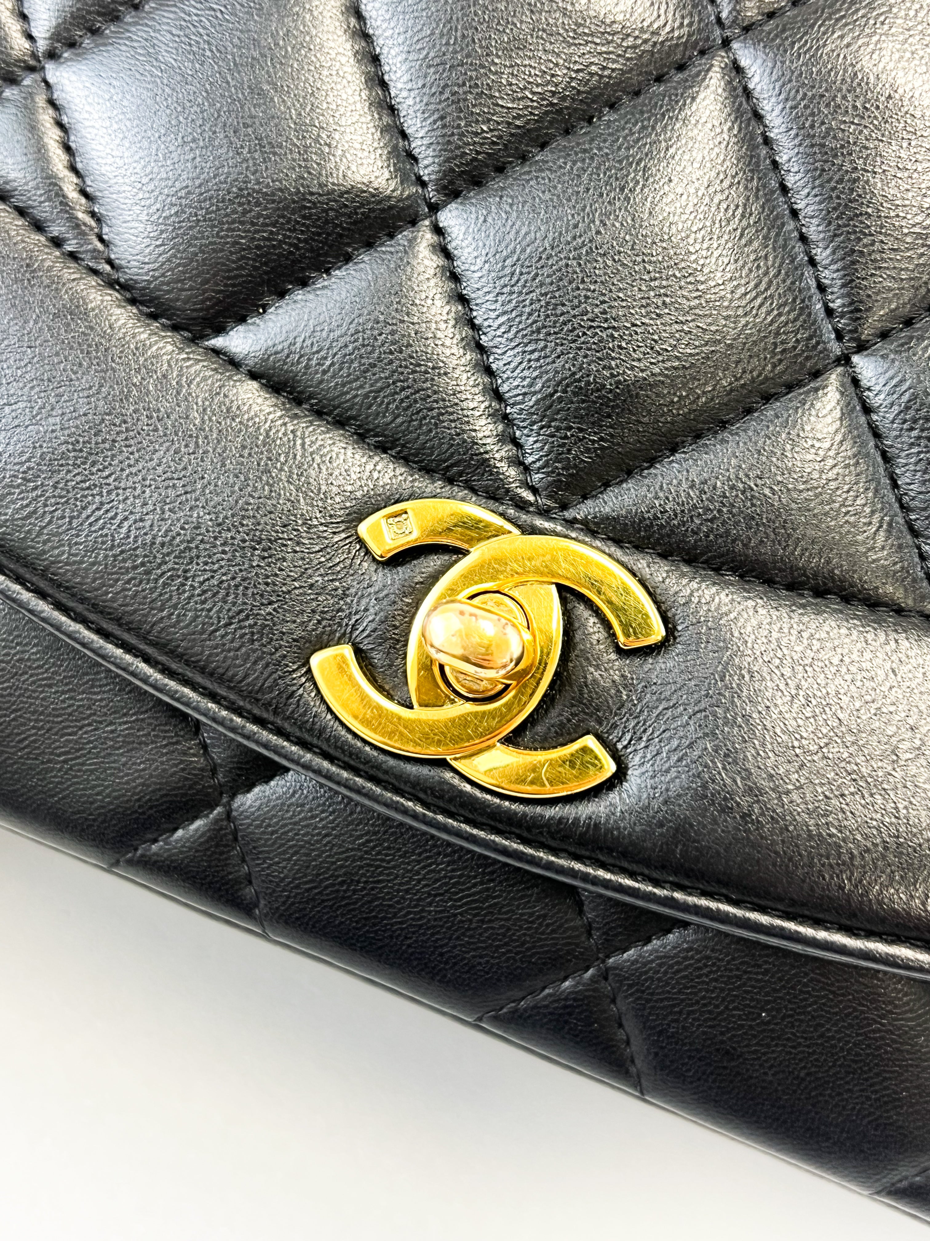 Chanel Vintage Diana Flap Medium Lambskin