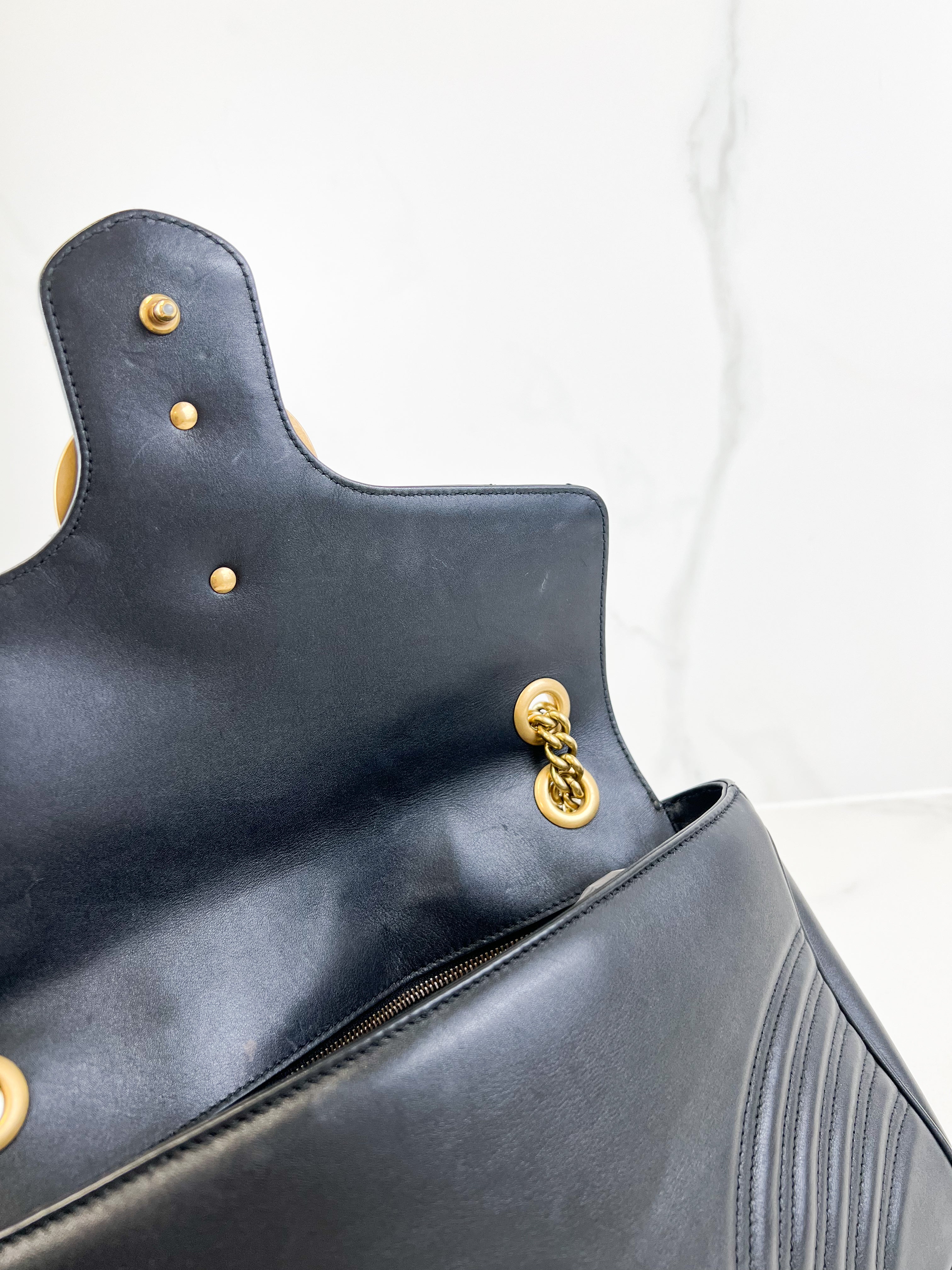 Gucci GG Marmont Matelasse Medium Black Flap Shoulder Bag