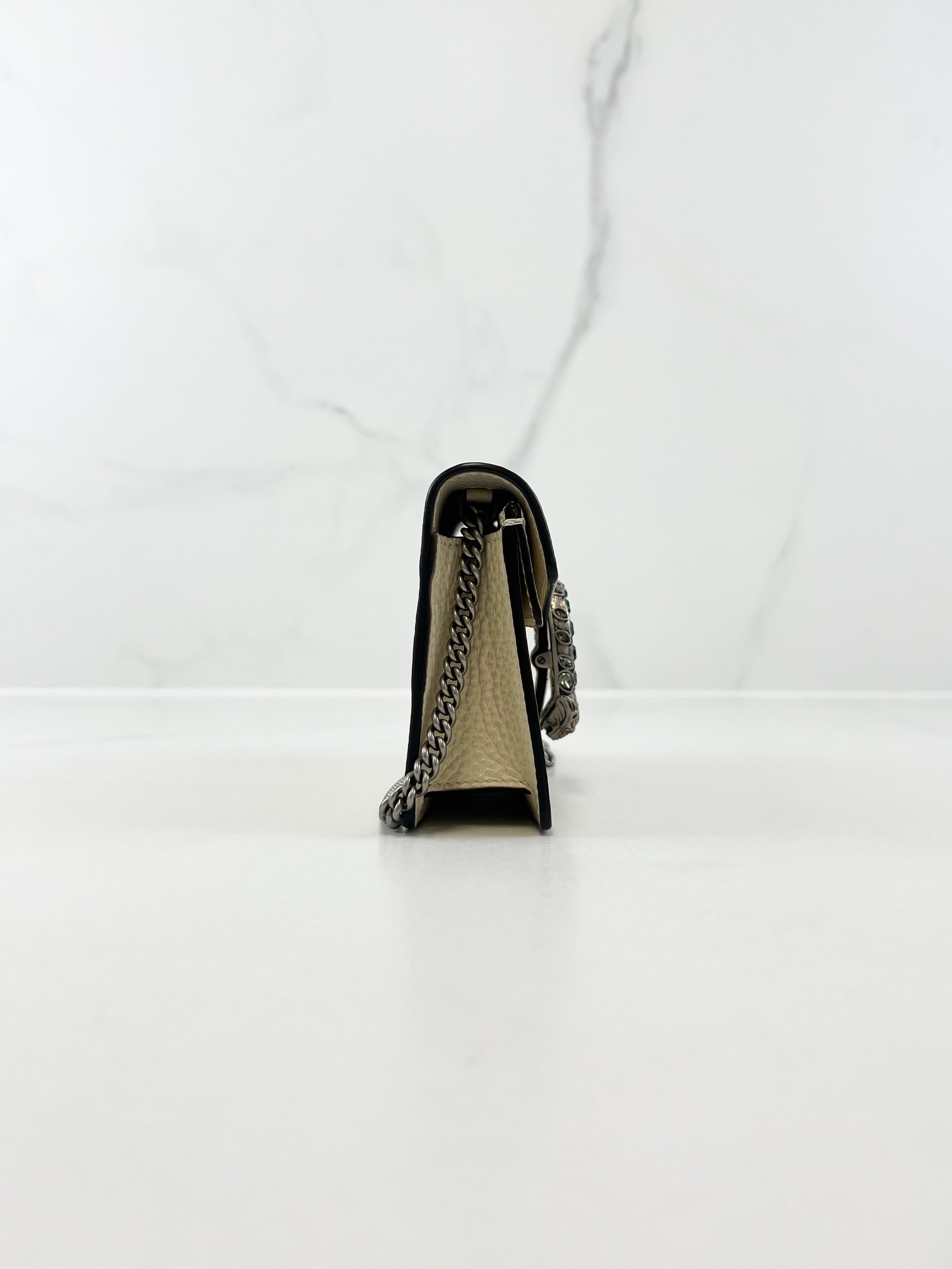 Gucci Dionysus White Super Mini Bag