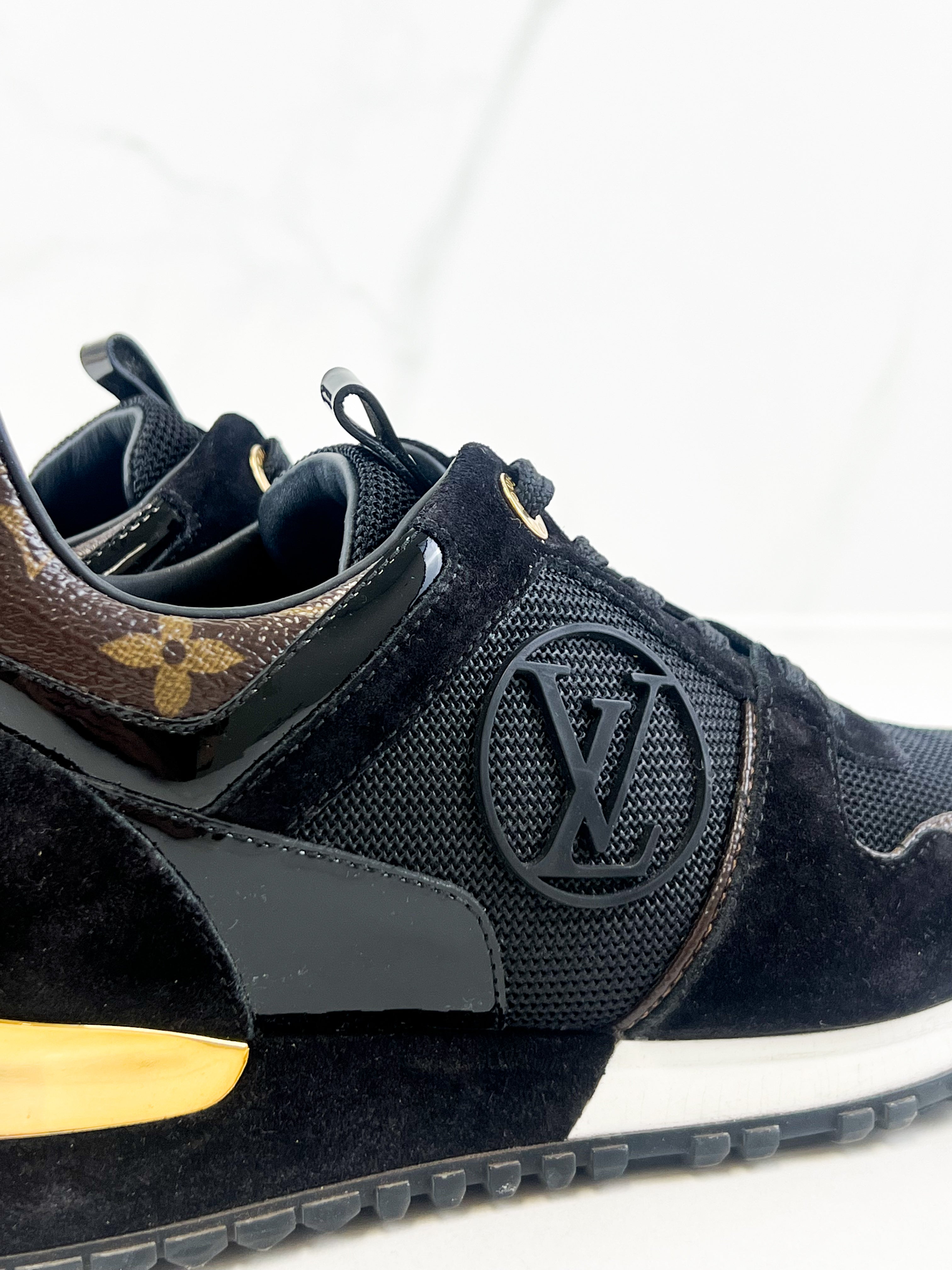 Louis Vuitton Runaway Sneaker Size 35