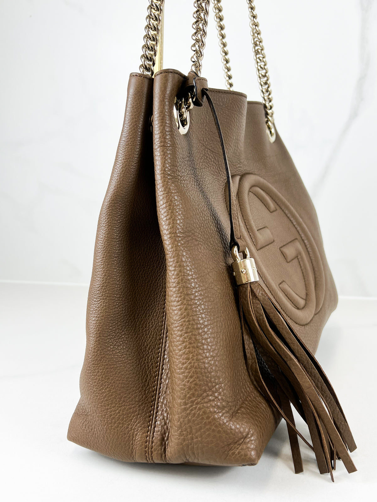 Gucci Medium Soho Grained Leather Bag in Brown