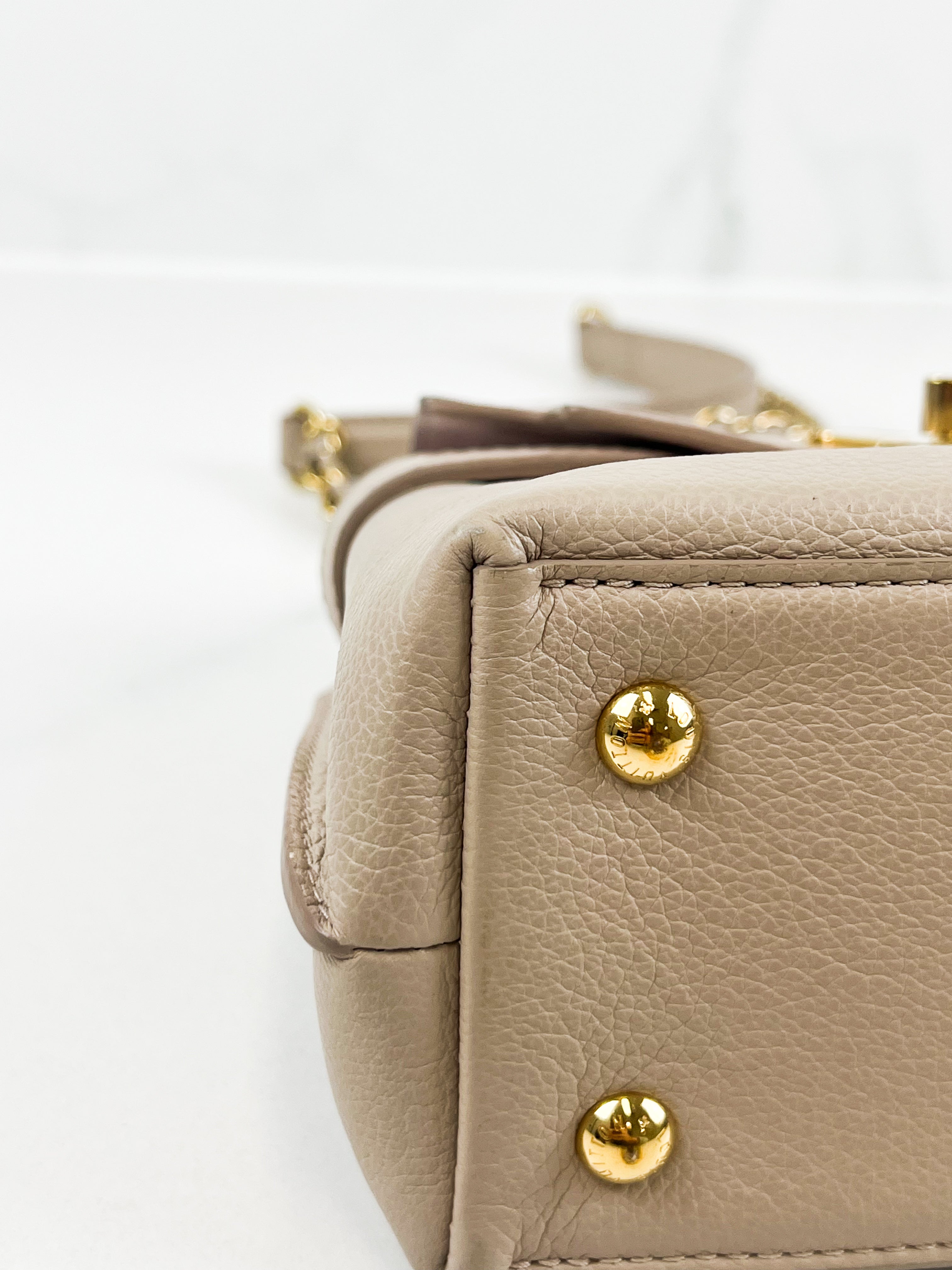 Louis Vuitton LockMe Ever Mini Greige