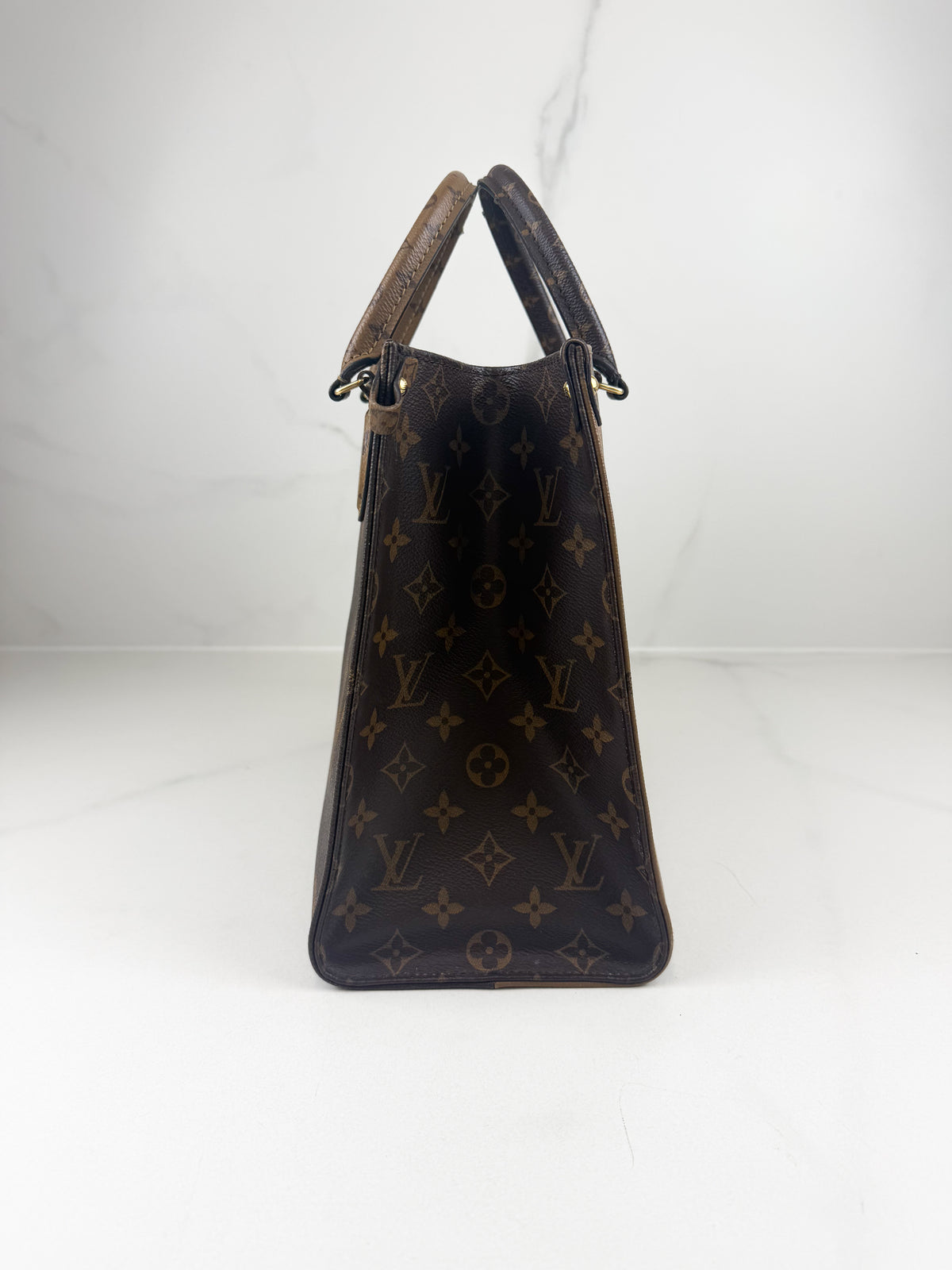 Louis Vuitton Reverse Onthego MM