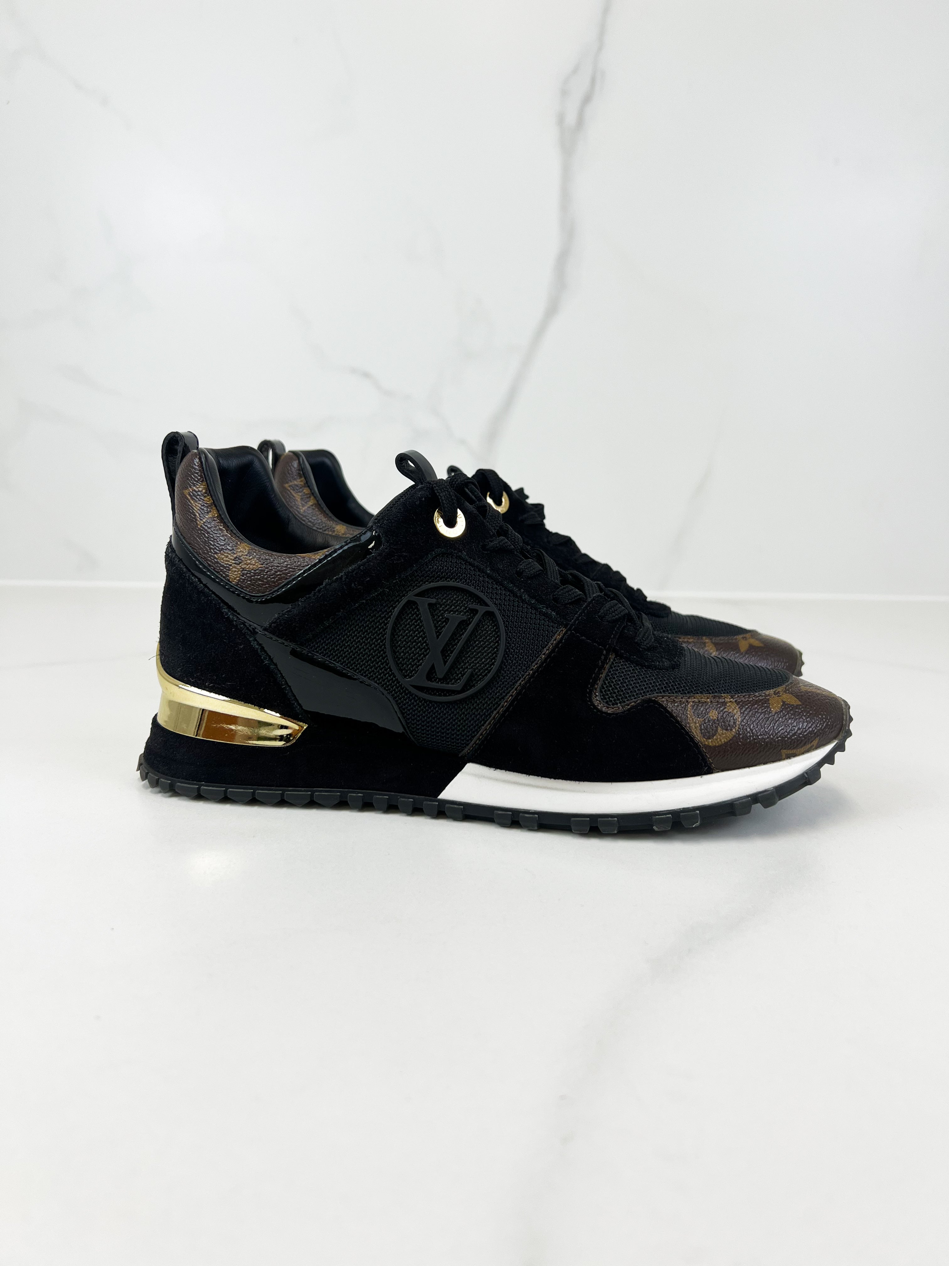 Louis Vuitton Runaway Sneaker Size 39