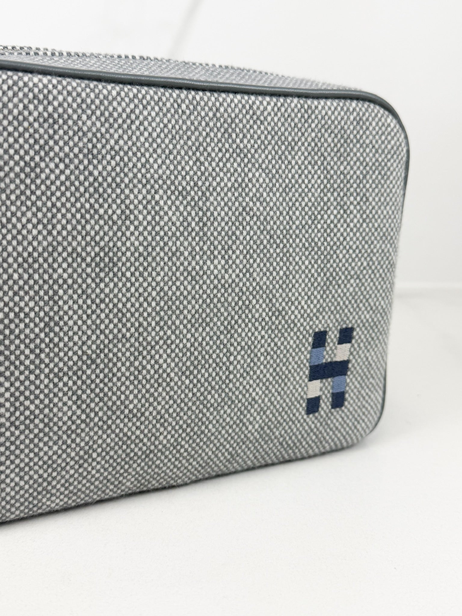 Hermes Chapitre H Cavalier Case in Gris