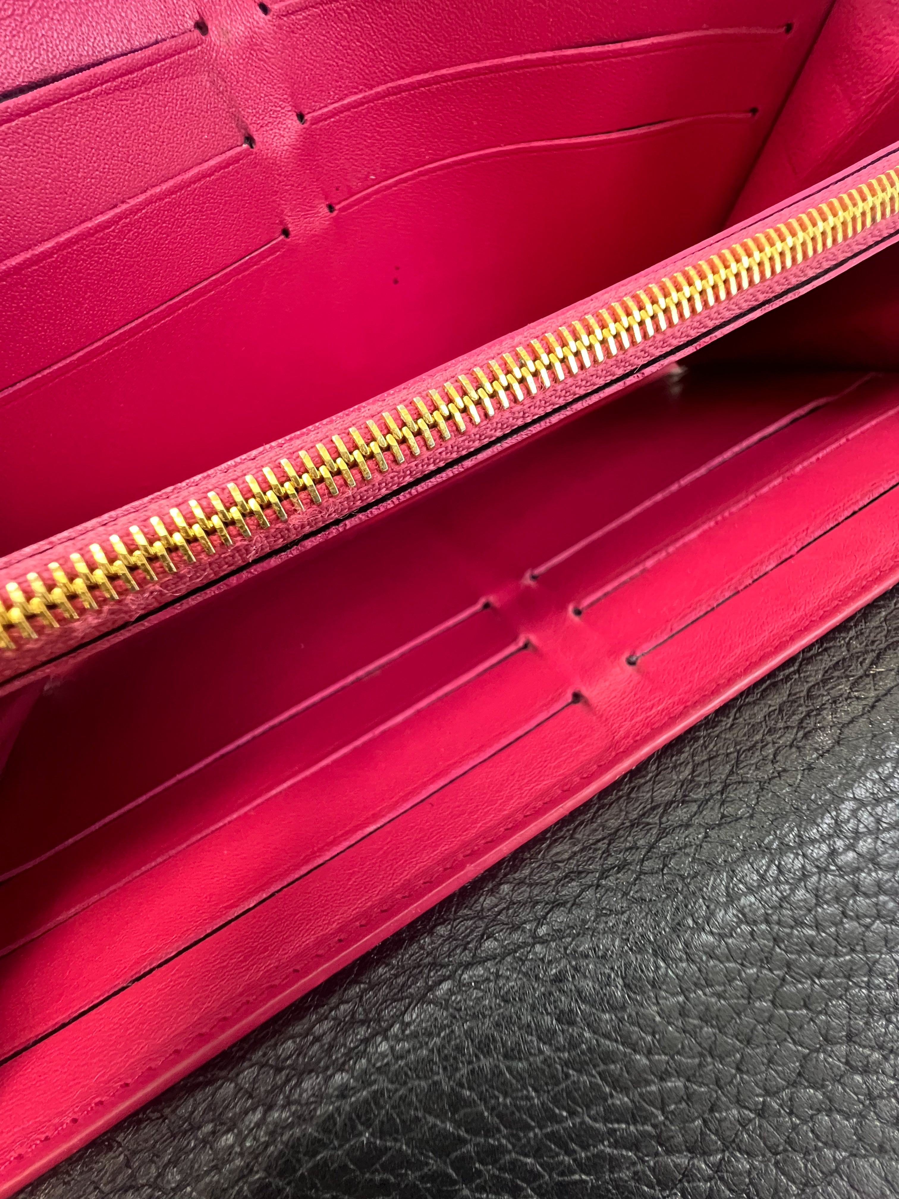 Louis Vuitton Capucines Wallet in Taurillon Leather