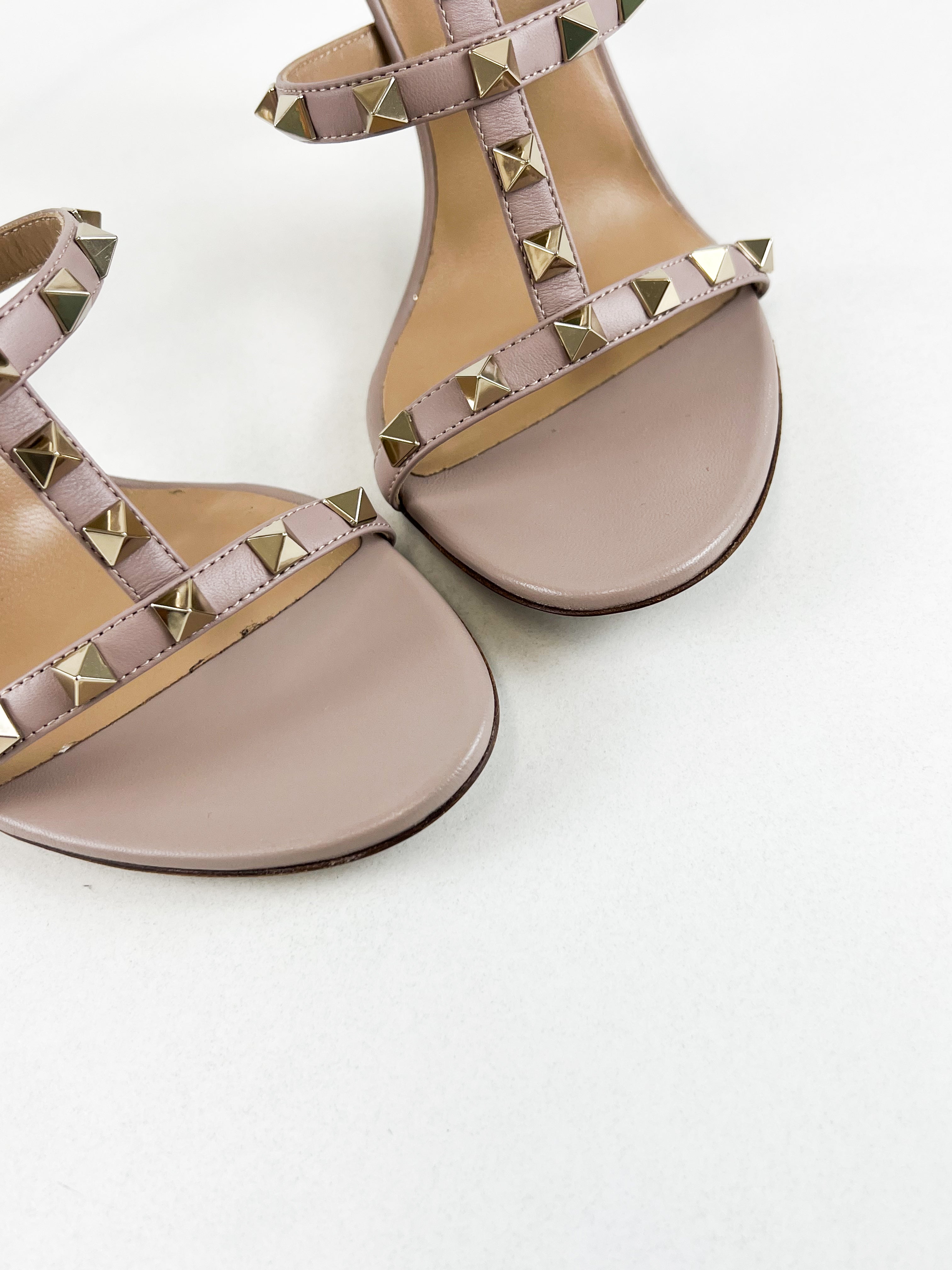 Valentino Rockstud Leather Sandals Size 39