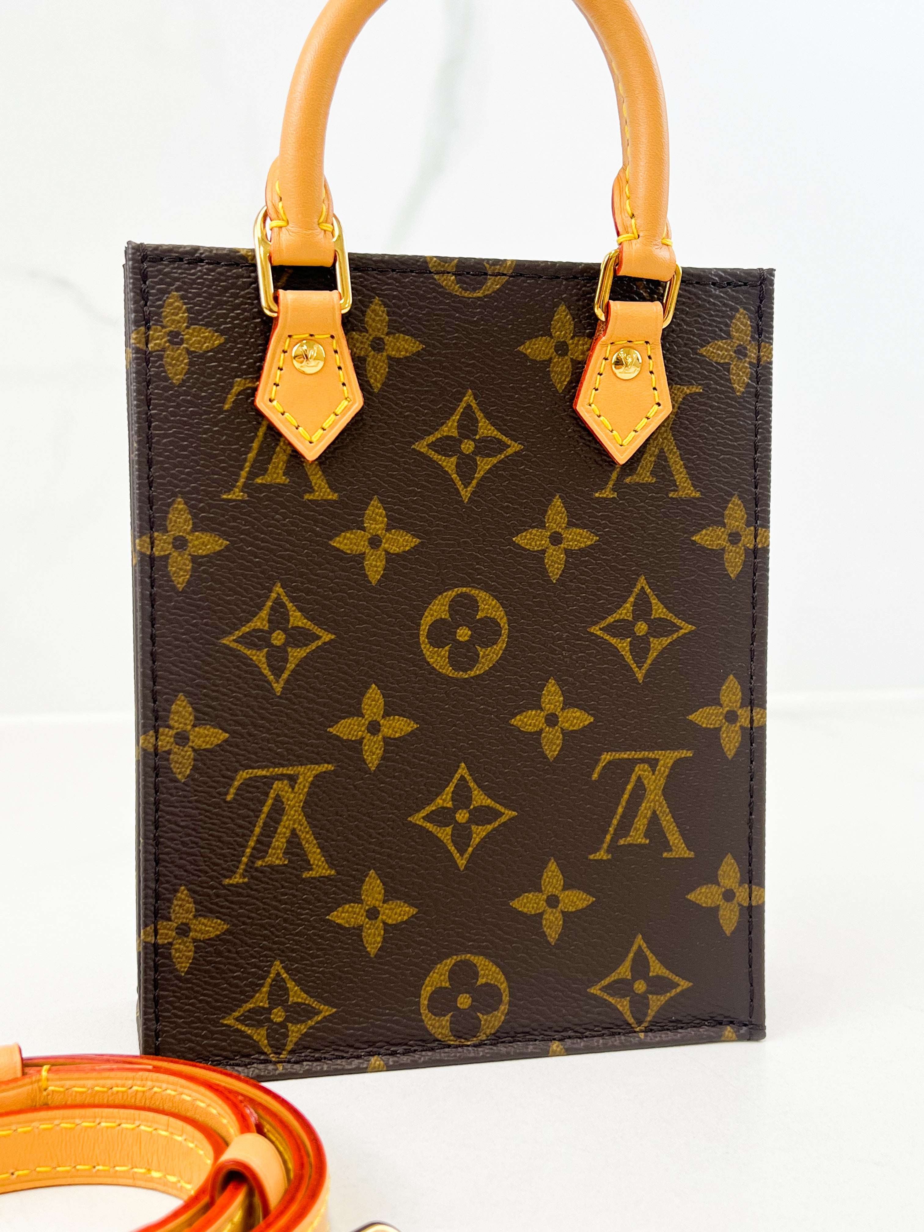 Louis Vuitton Sac Plat Petit