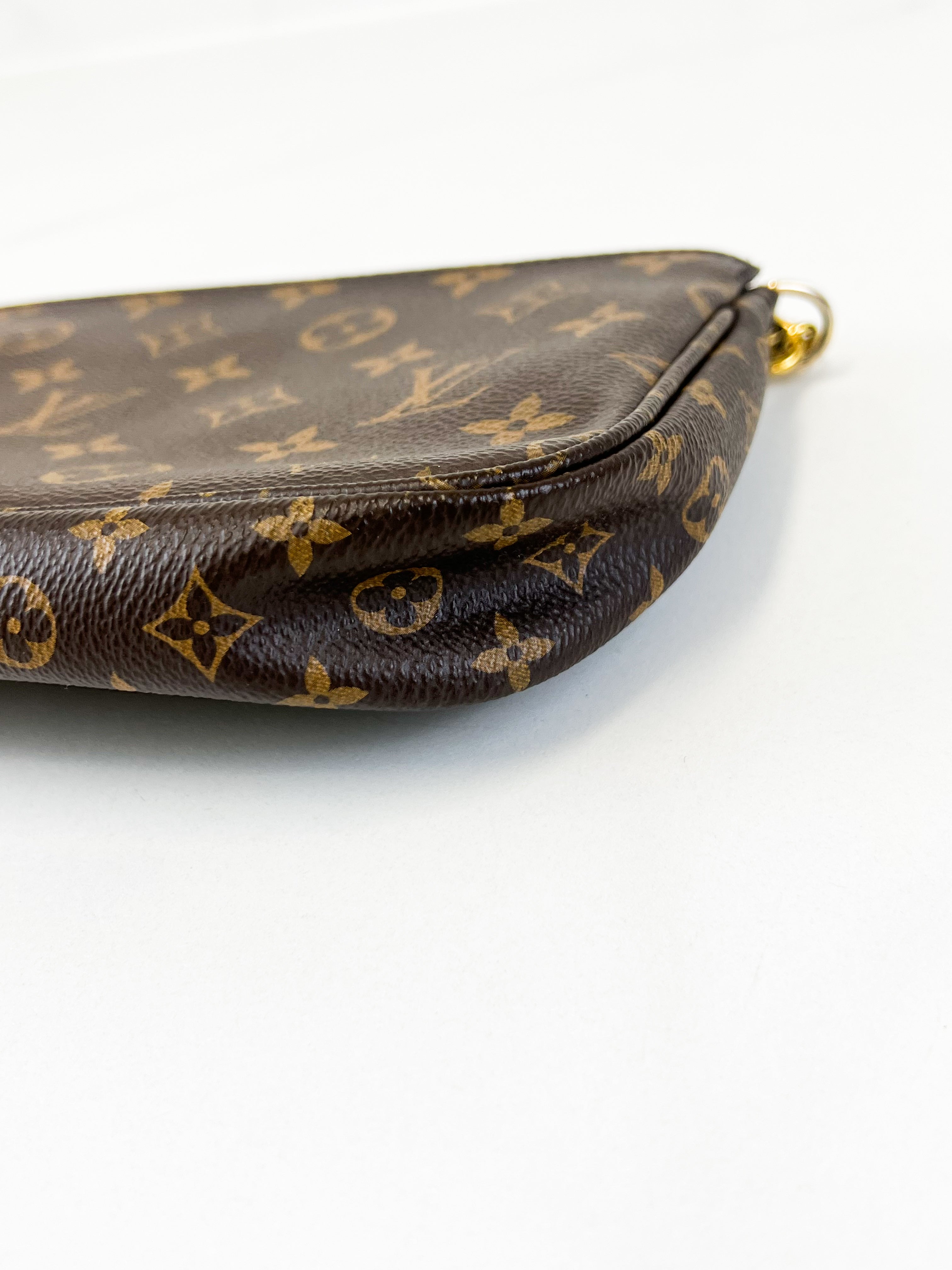 Louis Vuitton Multi Pochette Accessories in Khaki
