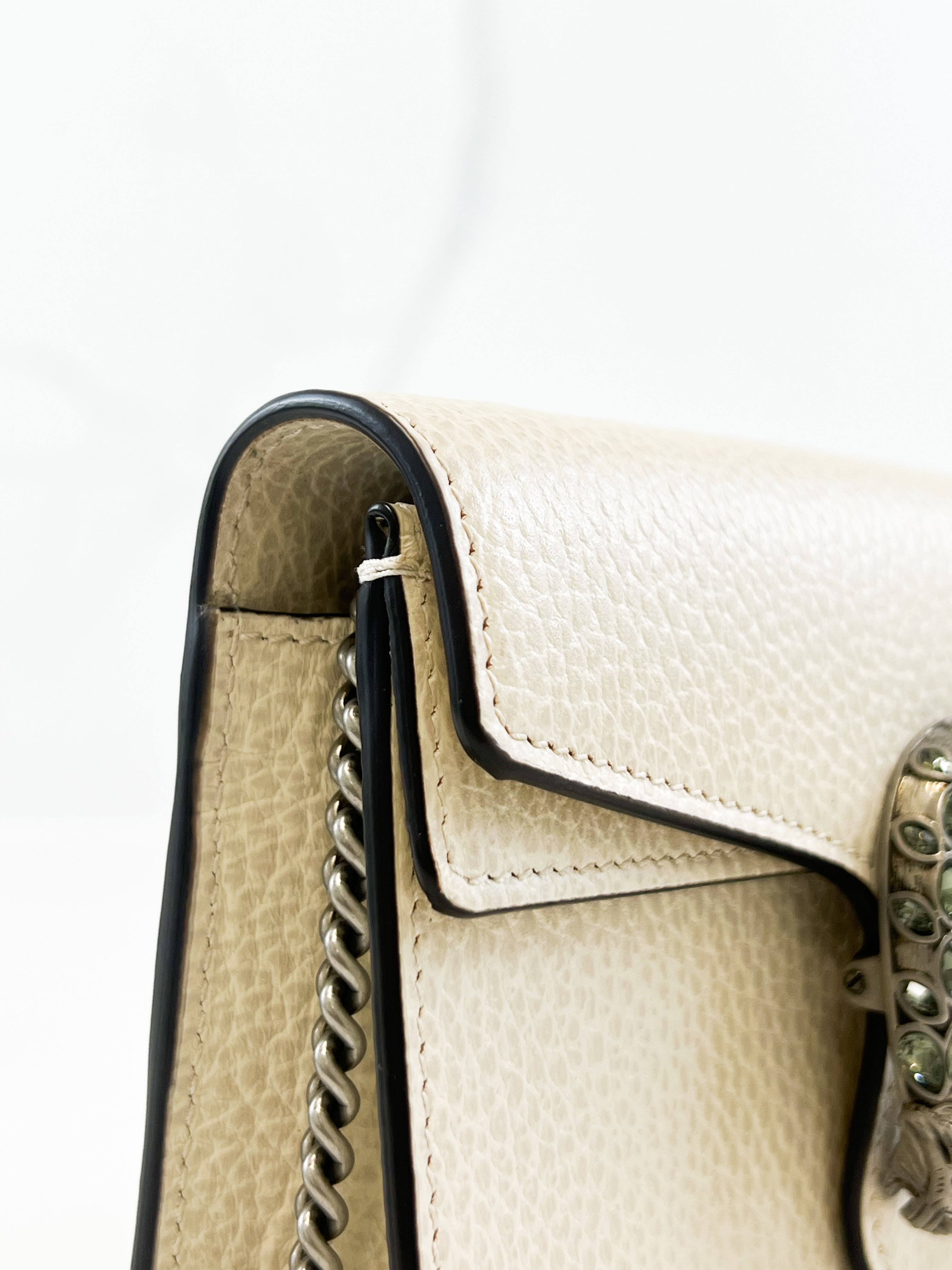 Gucci Dionysus White Super Mini Bag