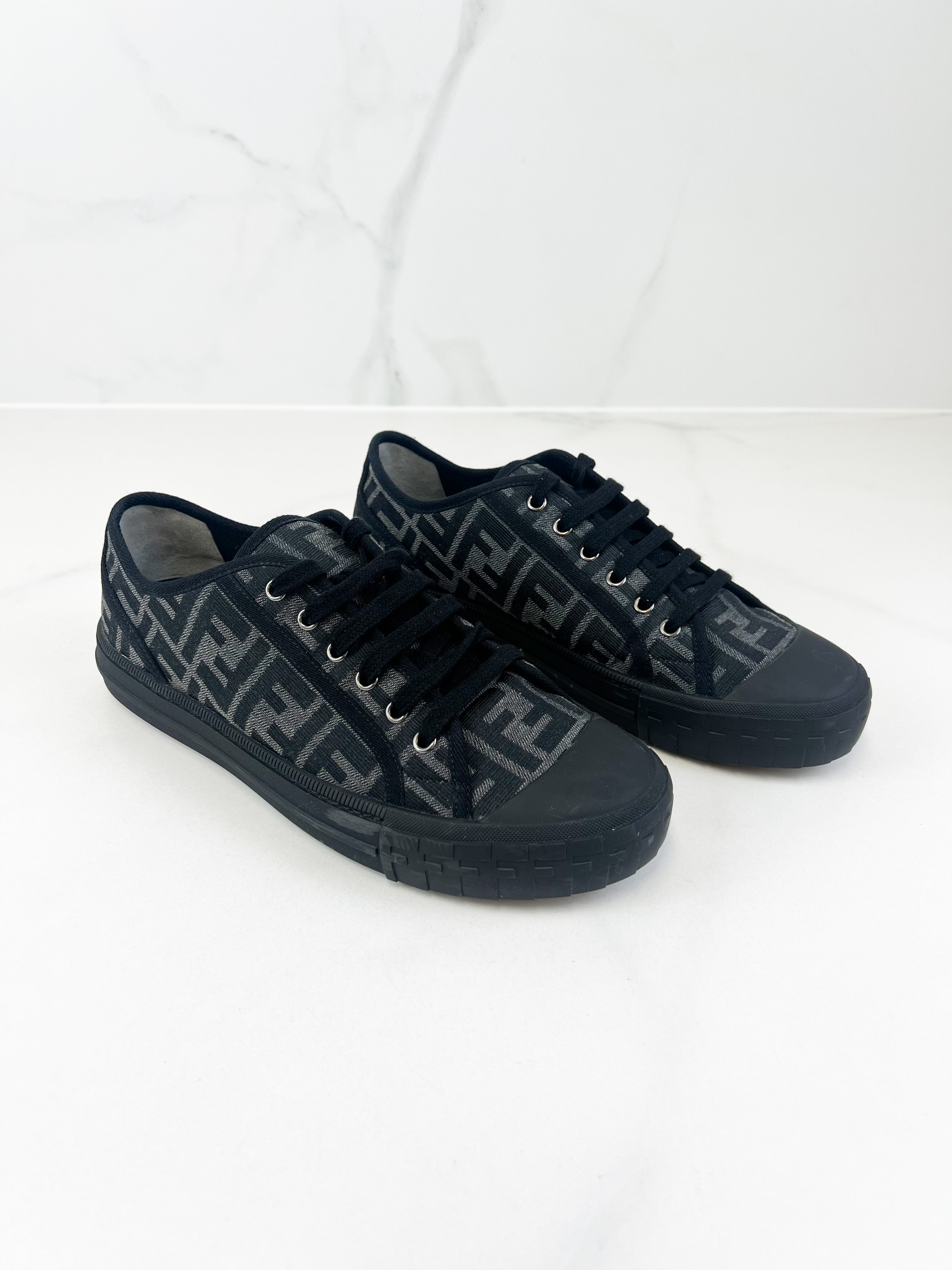 Fendi FF Fabric Low-Top Sneaker US8.5