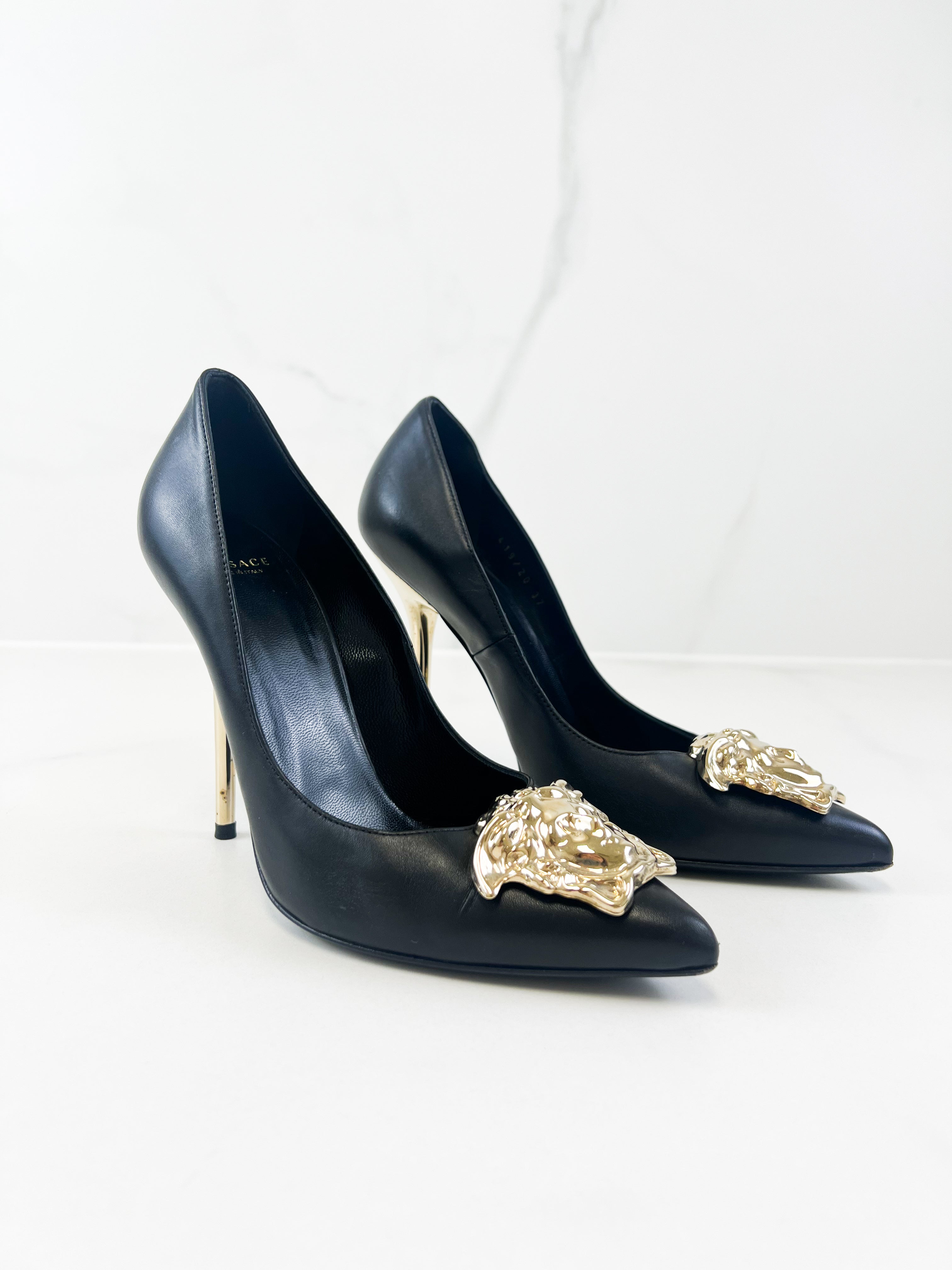 Versace Medusa Black Leather Pump Size 37
