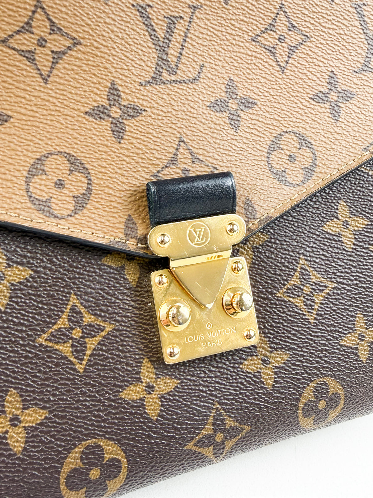 Louis Vuitton Monogram Reverse Pochette Metis