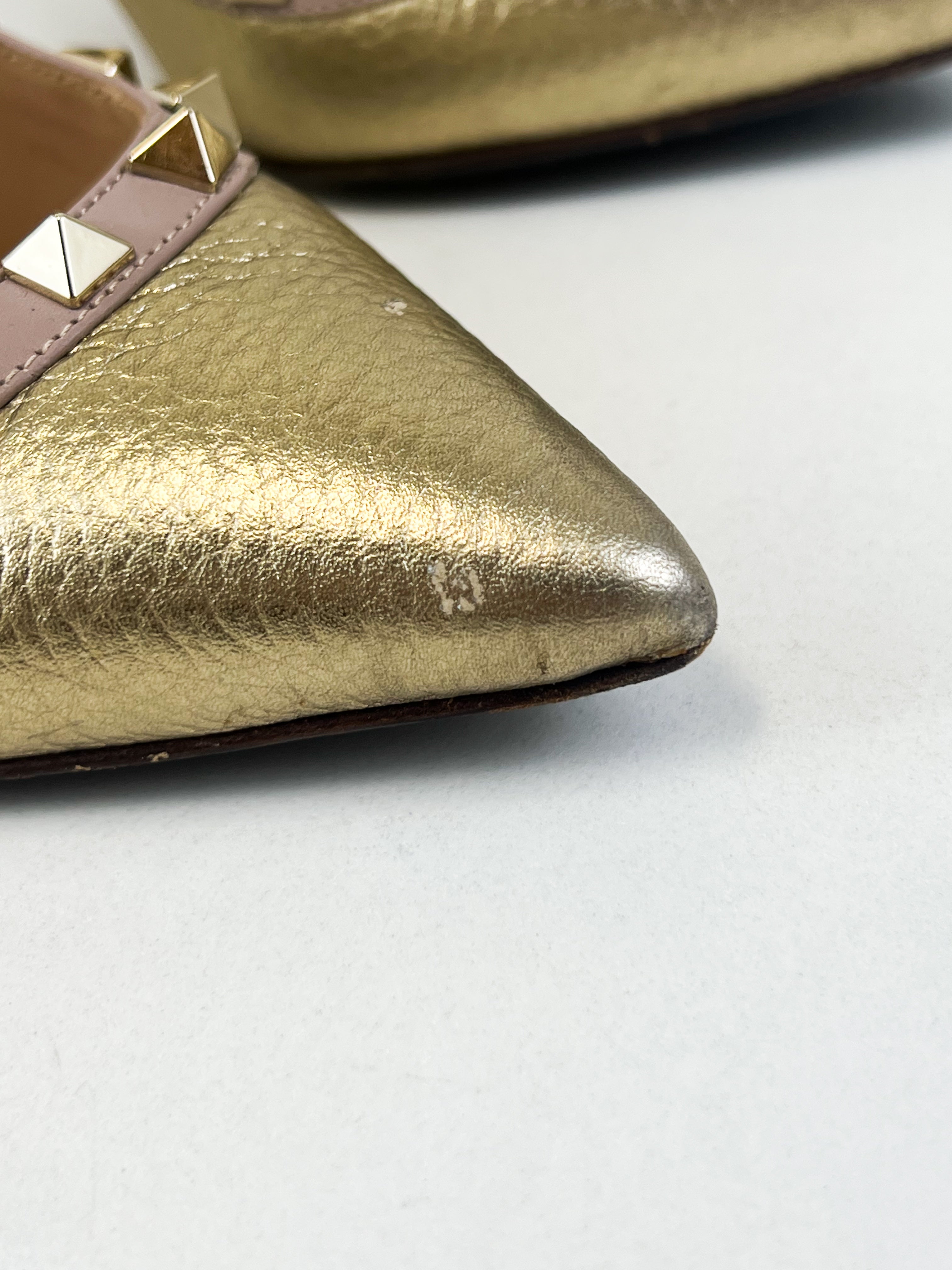 Valentino Metallic Gold Rockstud Pumps Size 35.5