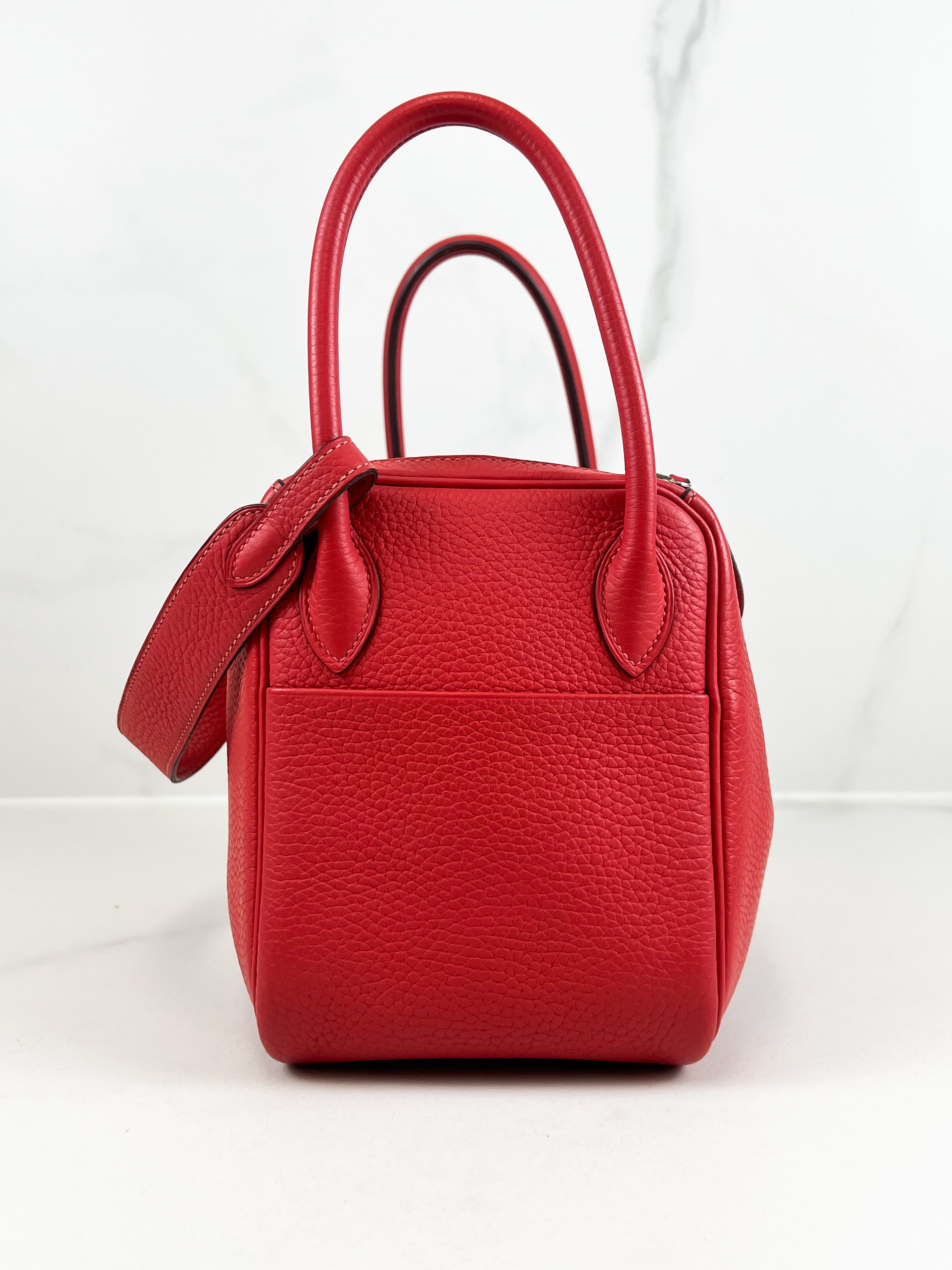 Hermes Sac Lindy 26 Taurillon Clemence 2R Rouge Pivoine