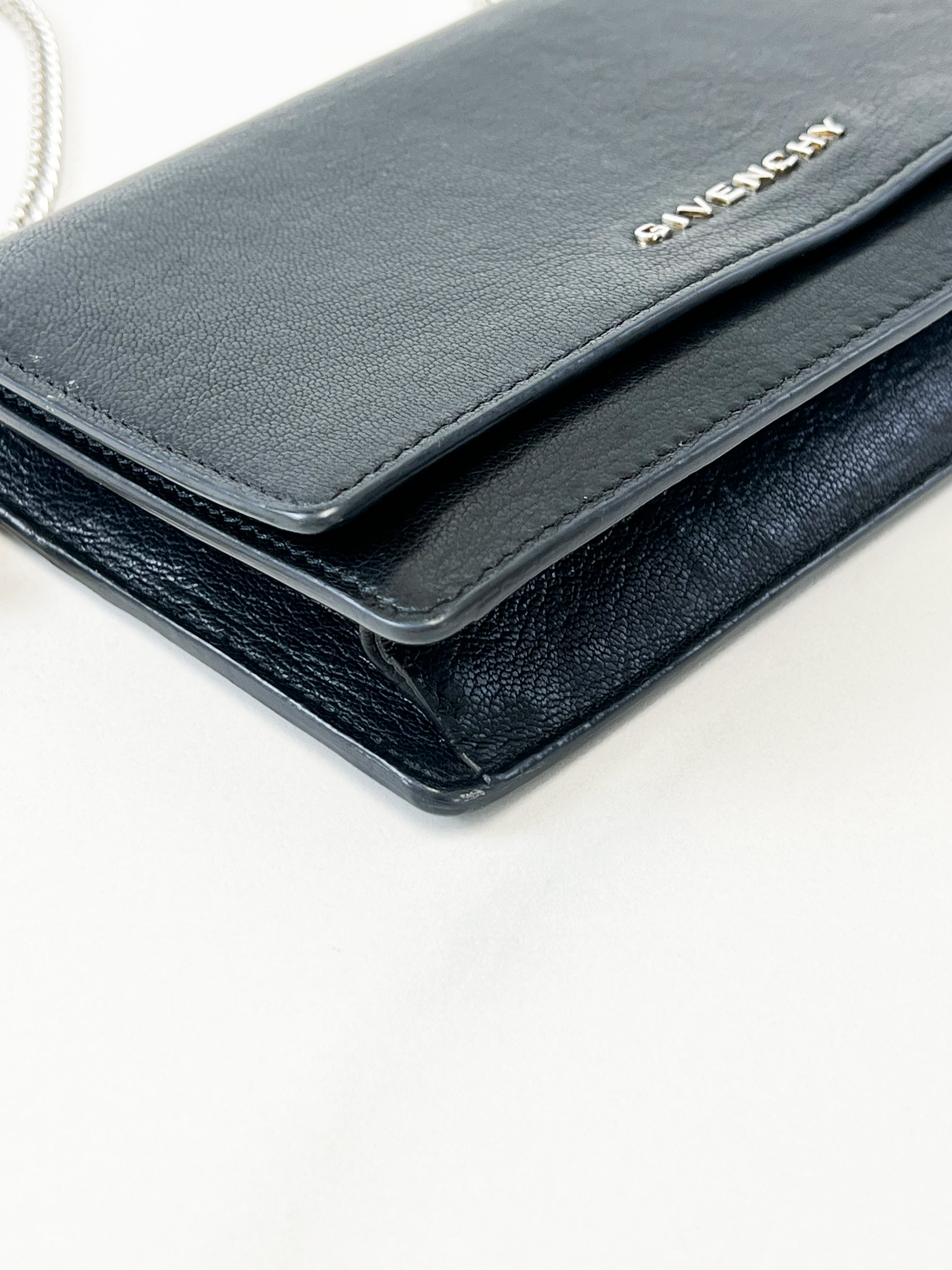 Givenchy Pandora Wallet on Chain