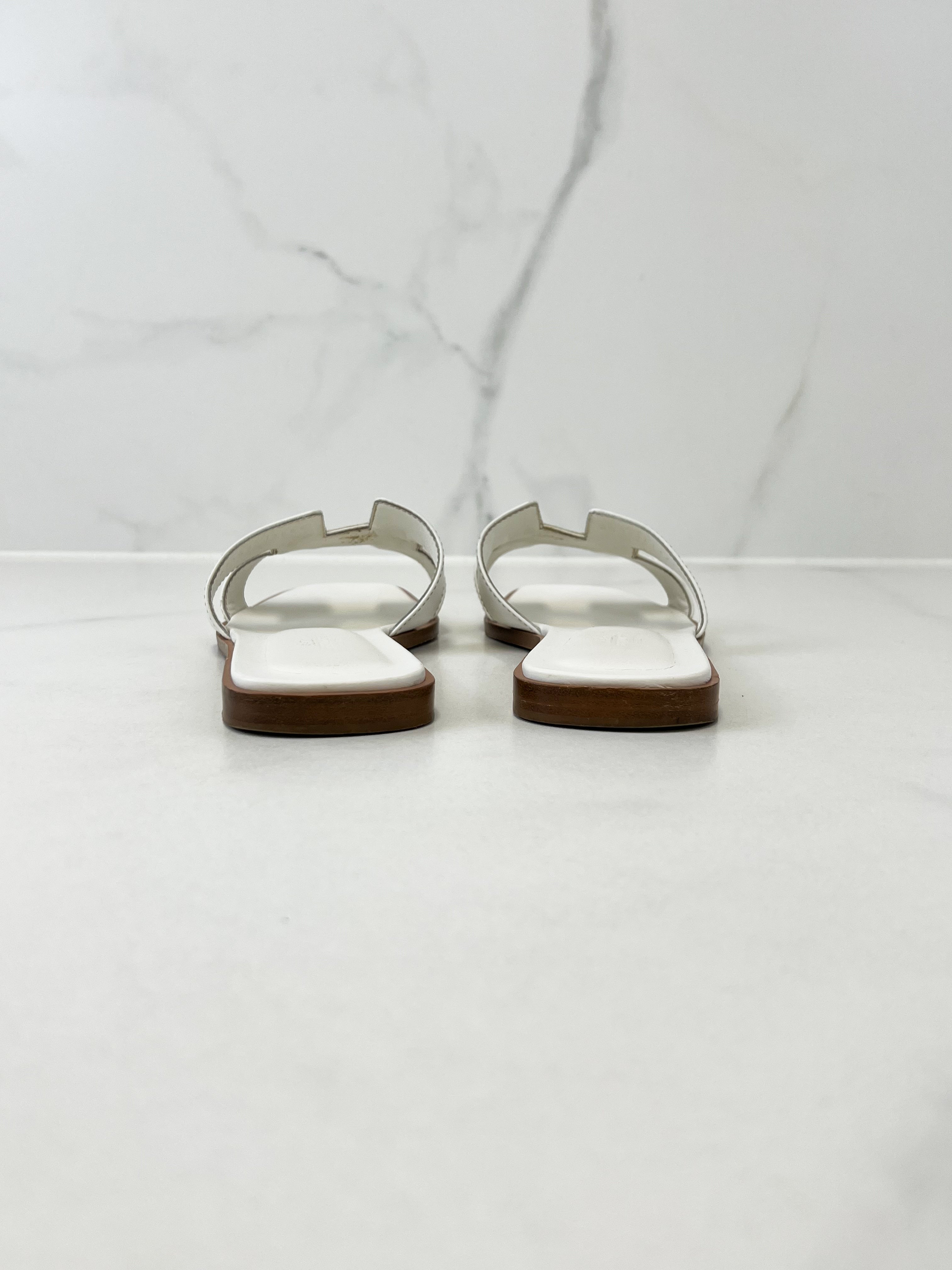 Hermes Oran Sandals in White Size 40