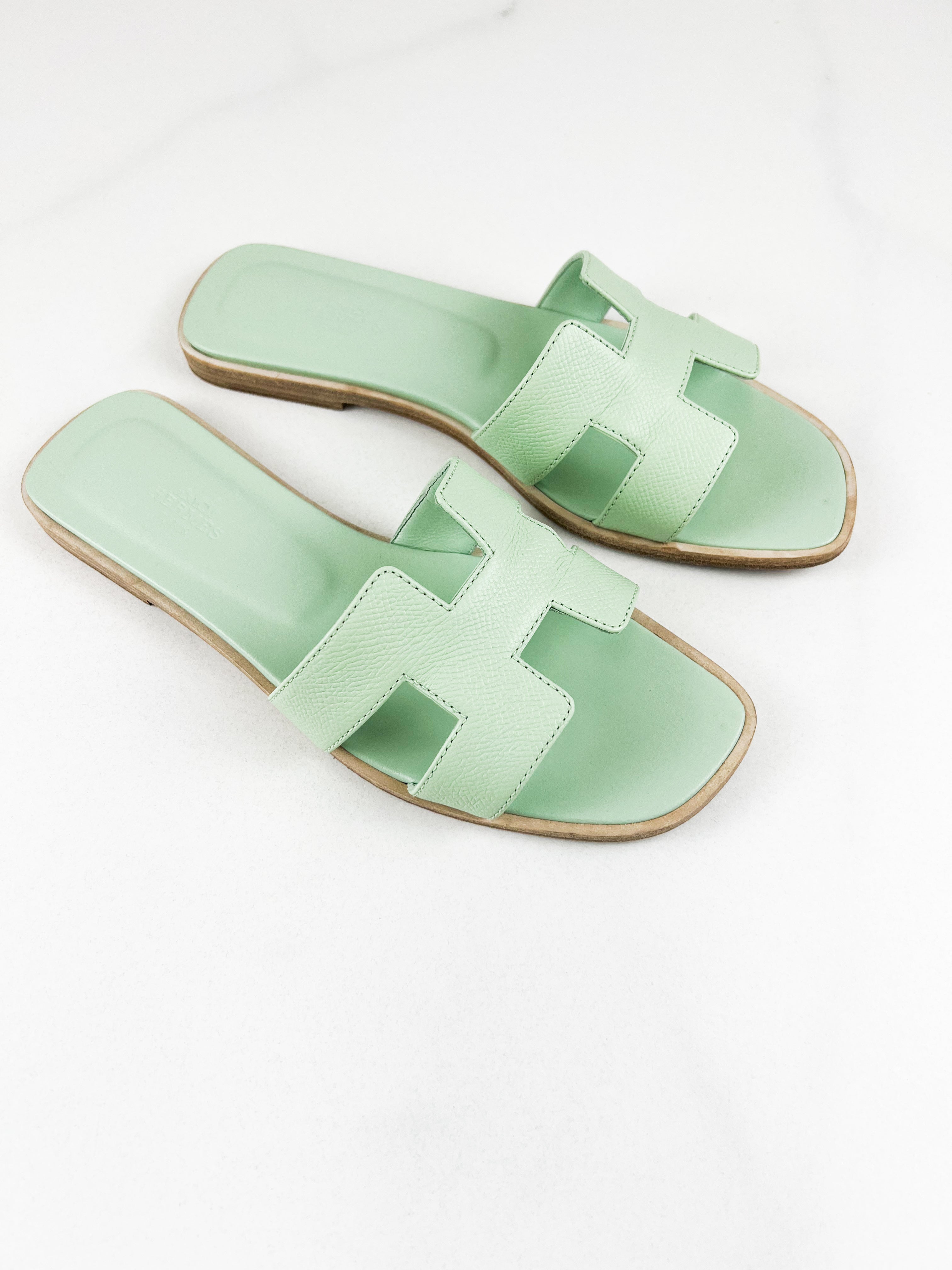 Hermes Oran Sandal in Epsom Vert Jade 38