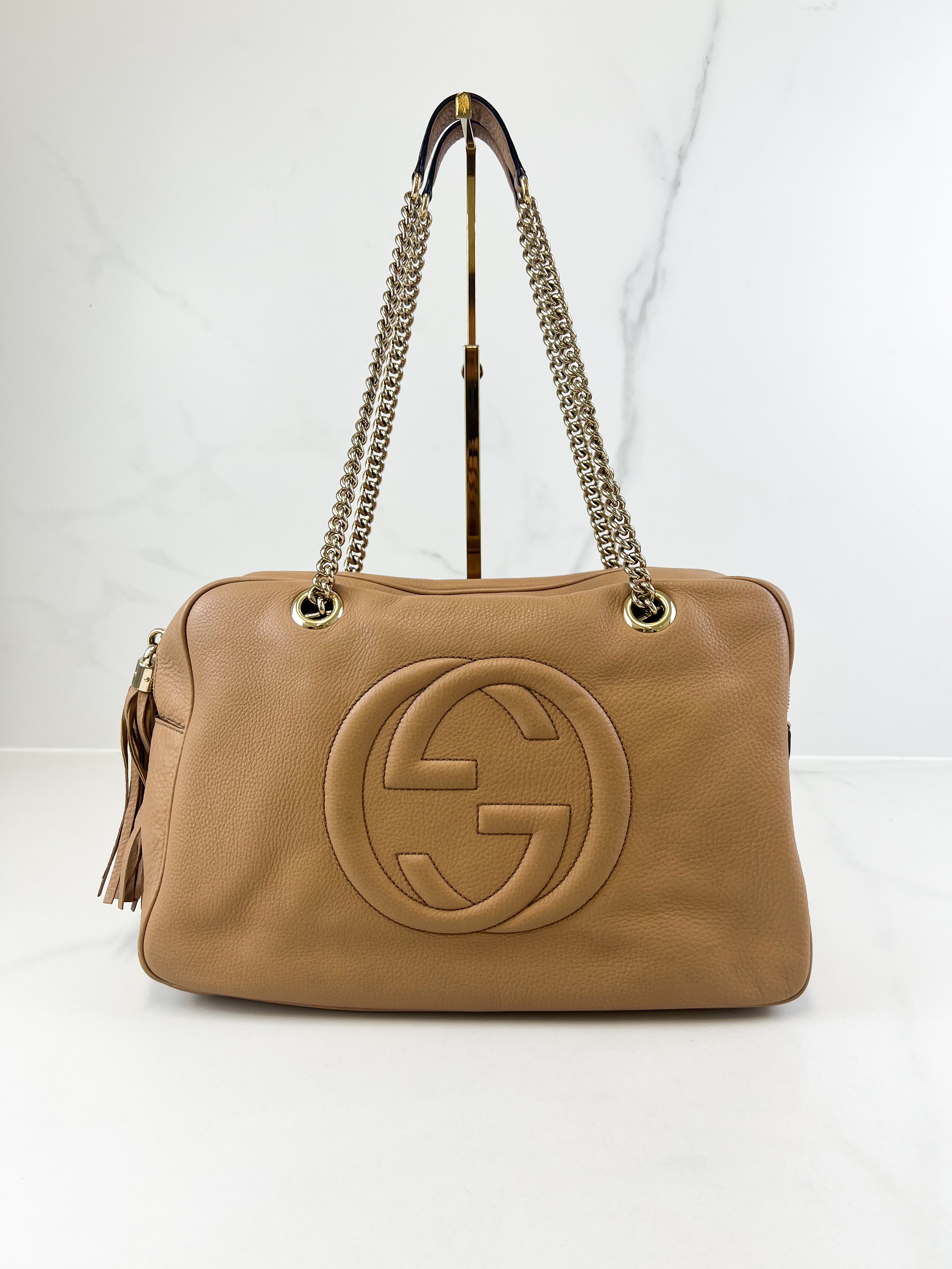 Gucci Large Soho Grained Leather Bag in Beige