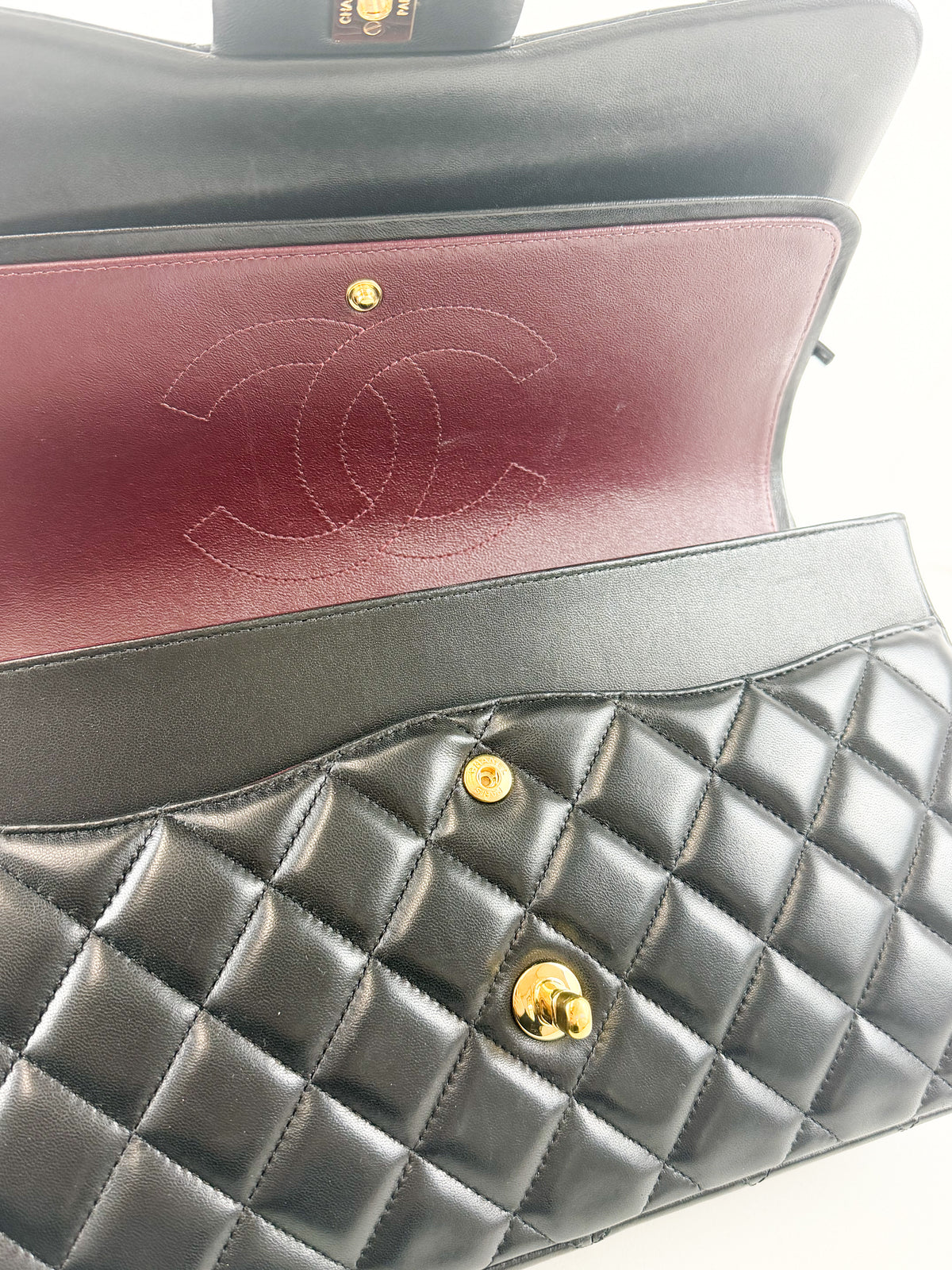 Chanel Jumbo Black Classic Double Flap Calfskin Shoulder Bag with GHW