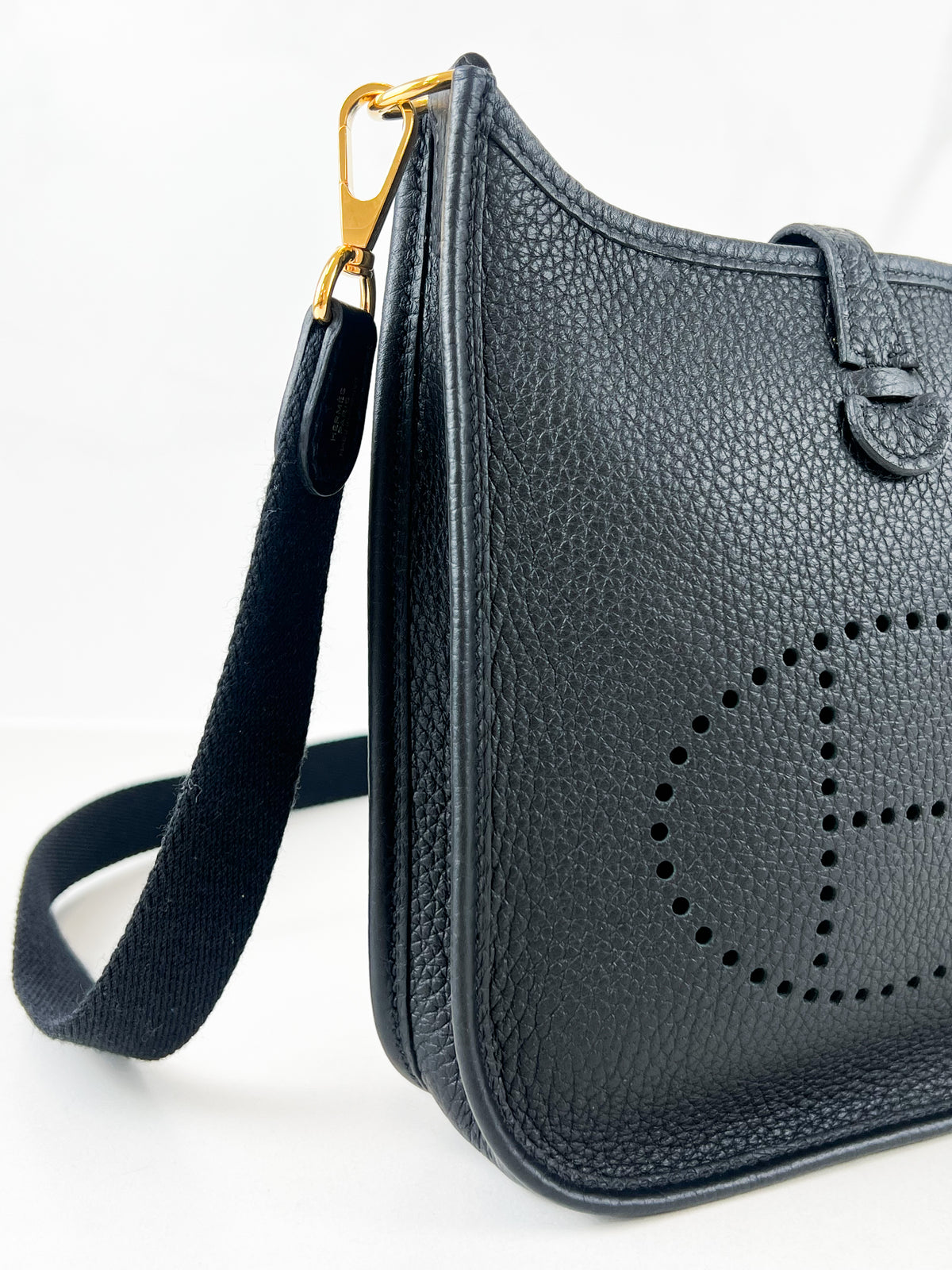 Hermes 16 Mini Evelyne in Black