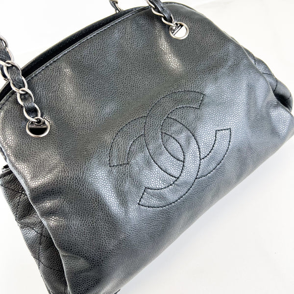 Chanel  CC Caviar Chain Shoulder Bag
