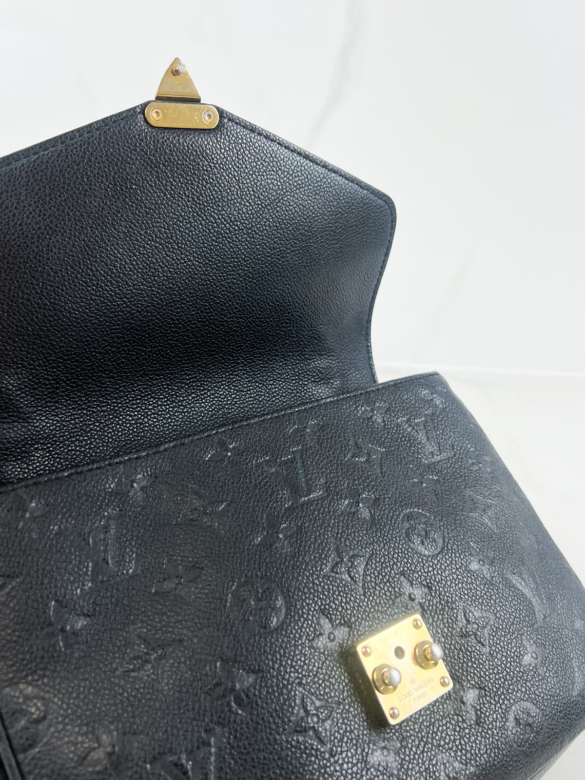 Louis Vuitton Empreinte Black Pochette Metis