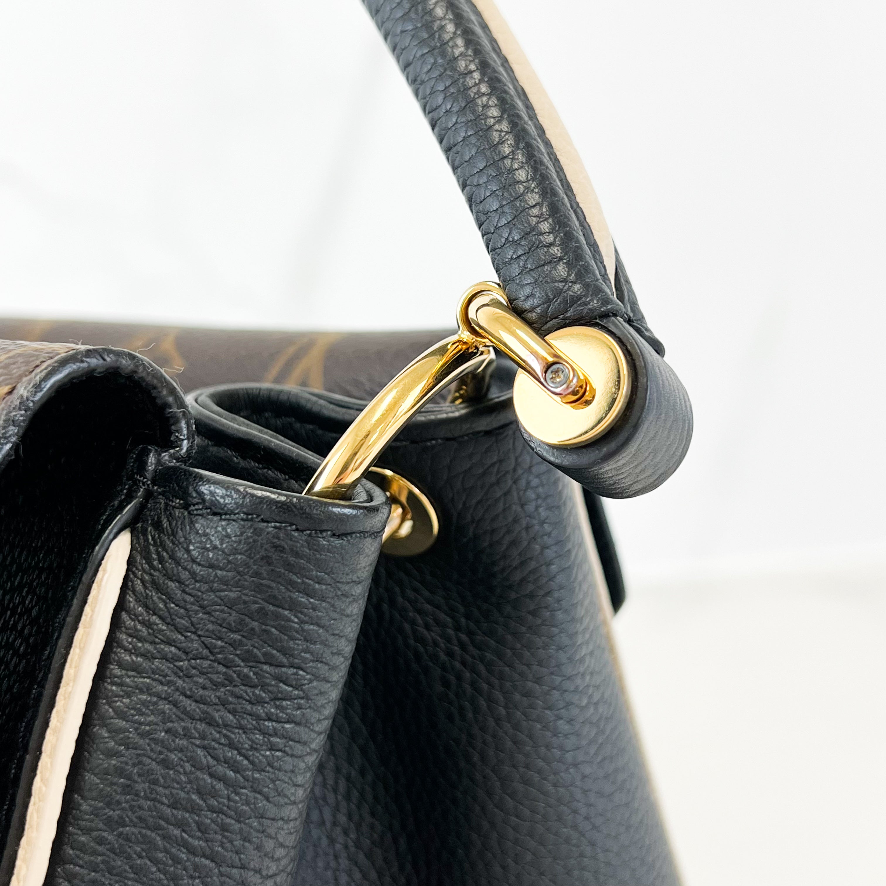 Louis Vuitton Monogram Canvas Double V Bag