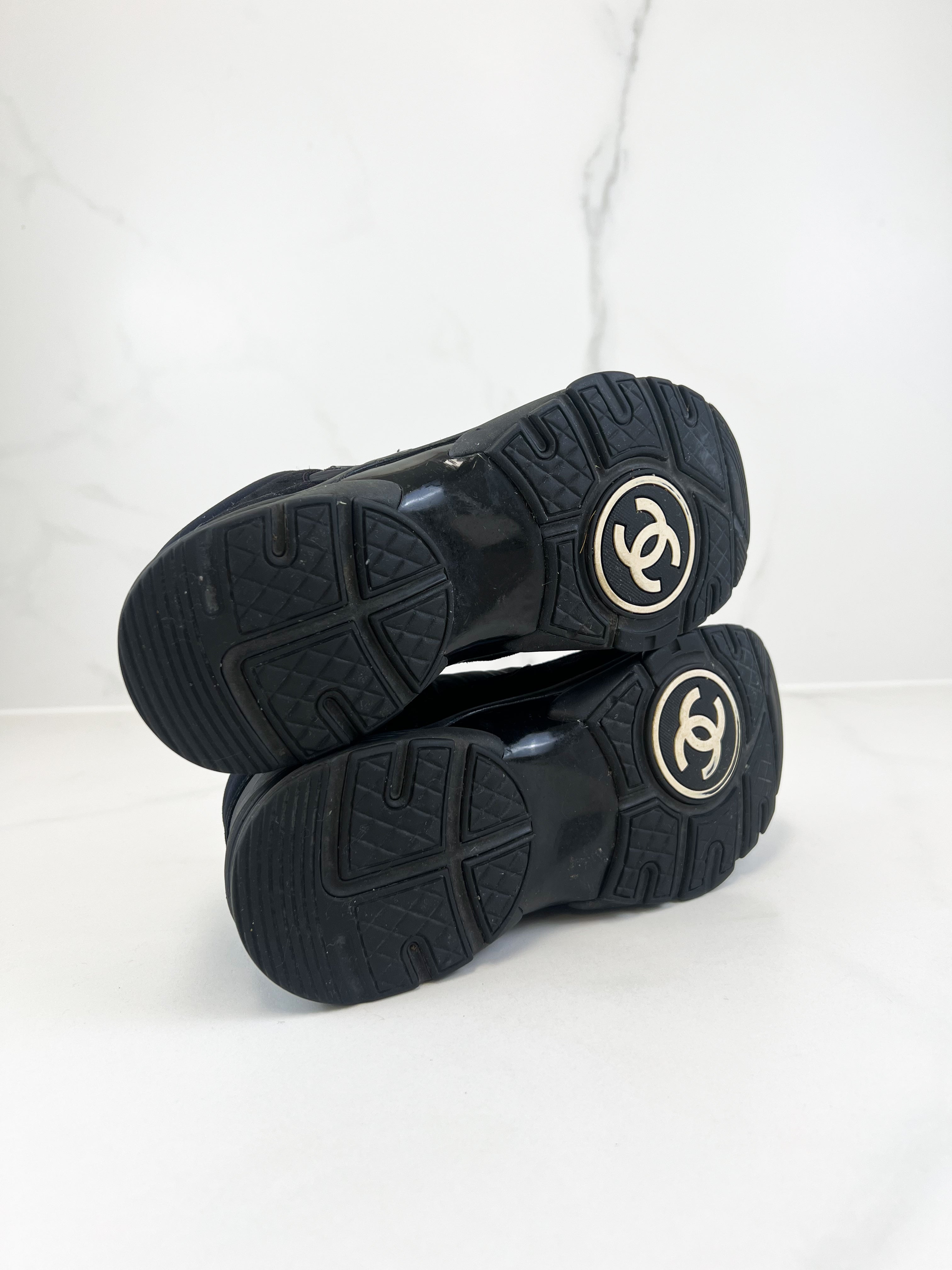 Chanel Low Top CC Sneakers Size 40