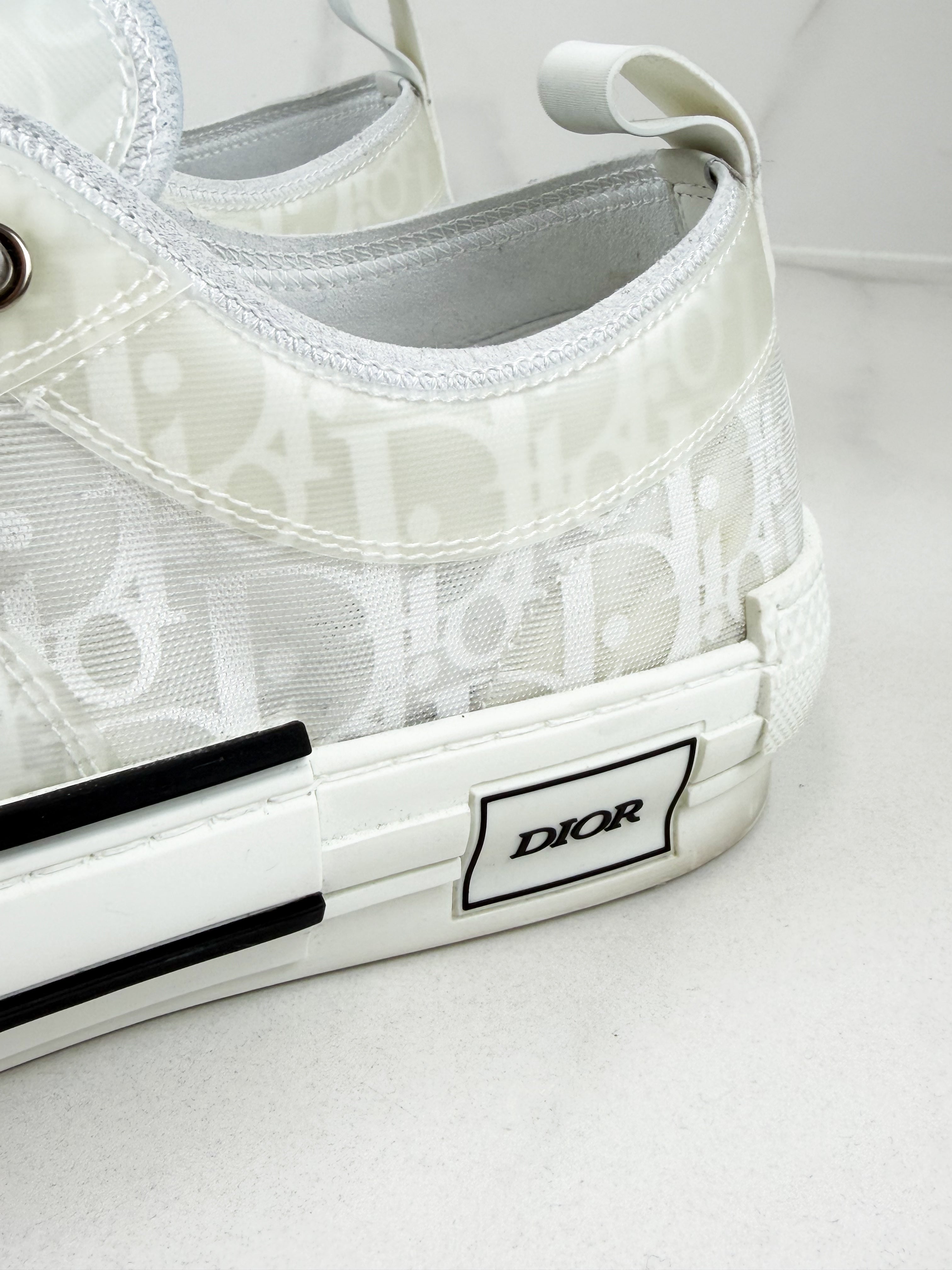 Christian Dior B23 Oblique Low-Top Sneaker Size 43