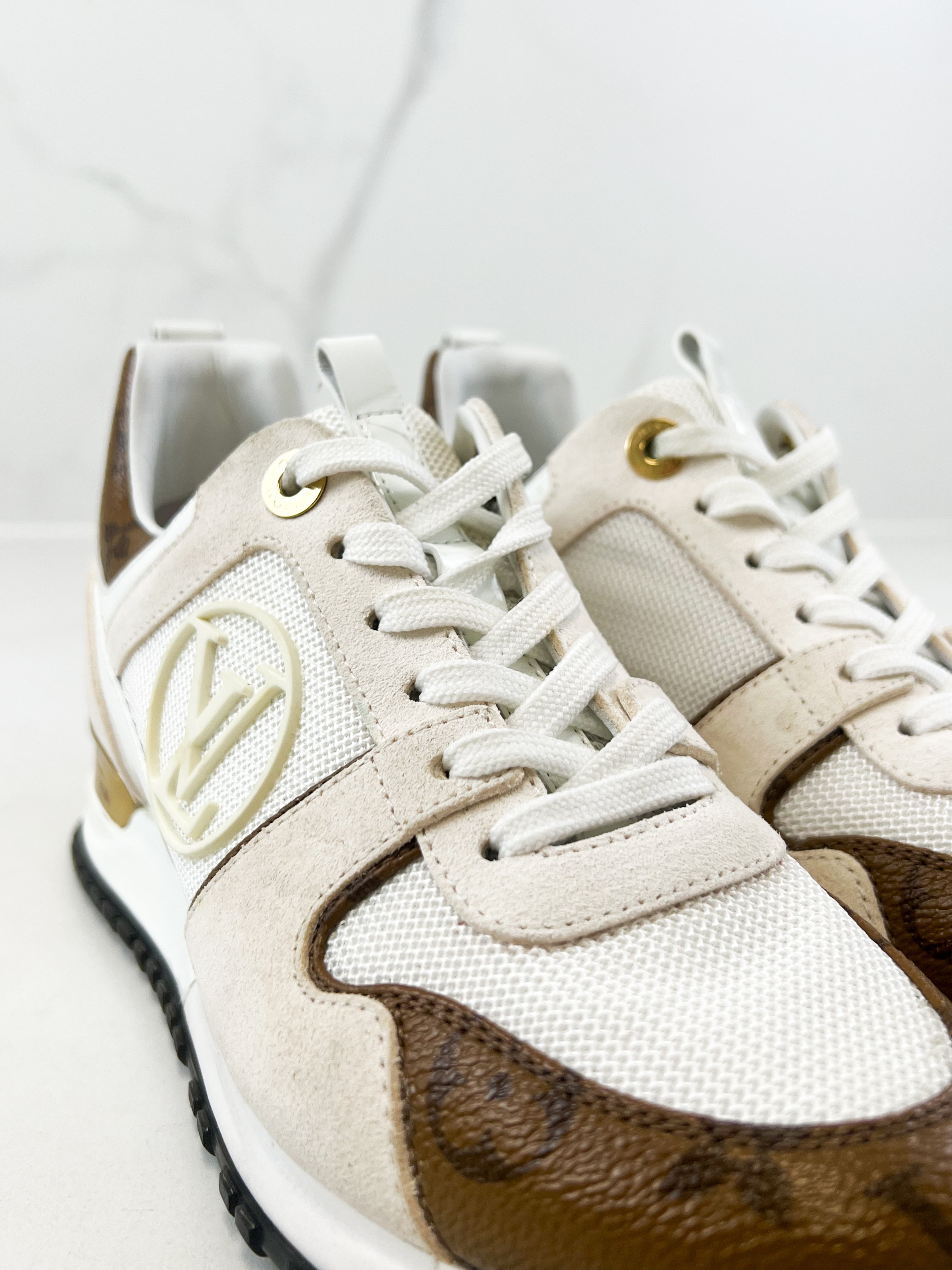 Louis Vuitton Runaway Sneaker Size 35