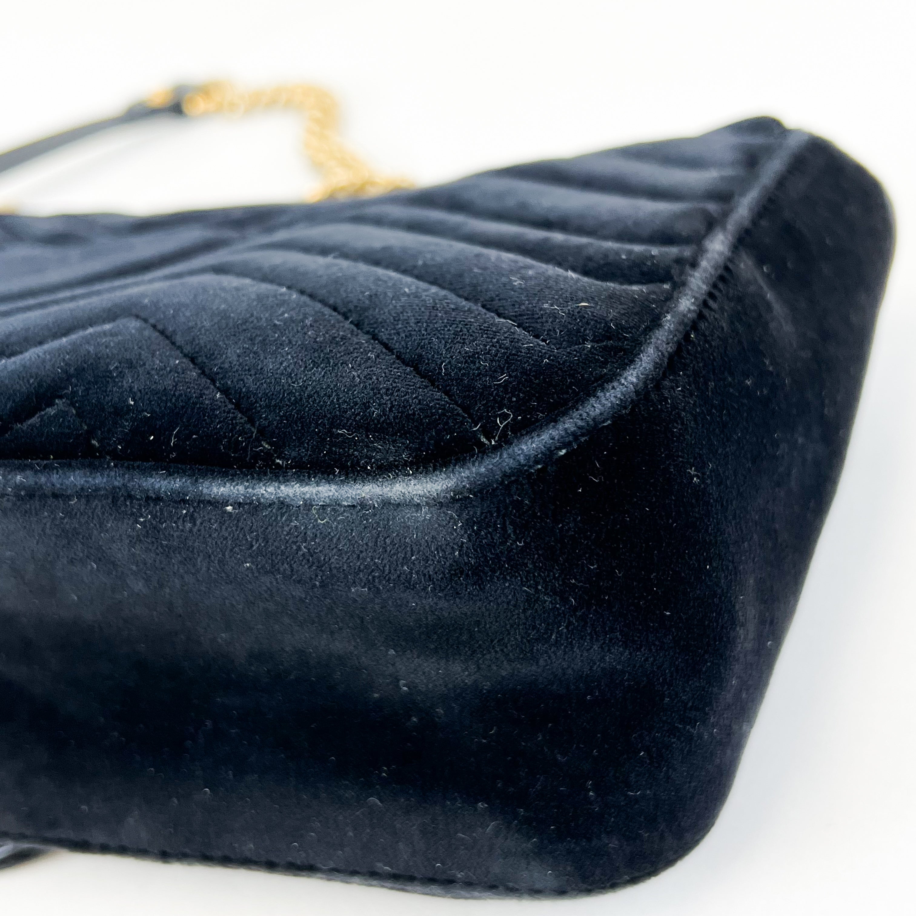 Gucci GG Marmont Matelasse Small Velvet Flap Shoulder Bag Black