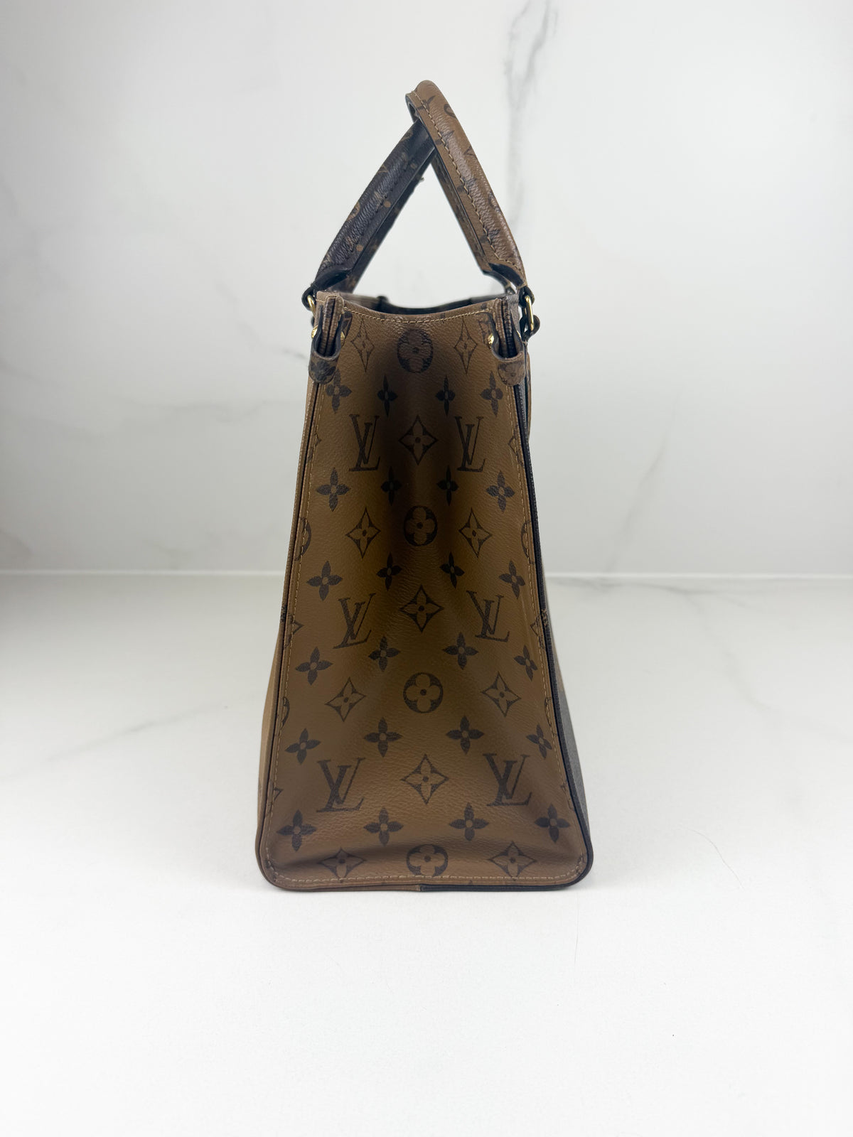 Louis Vuitton Reverse Onthego MM
