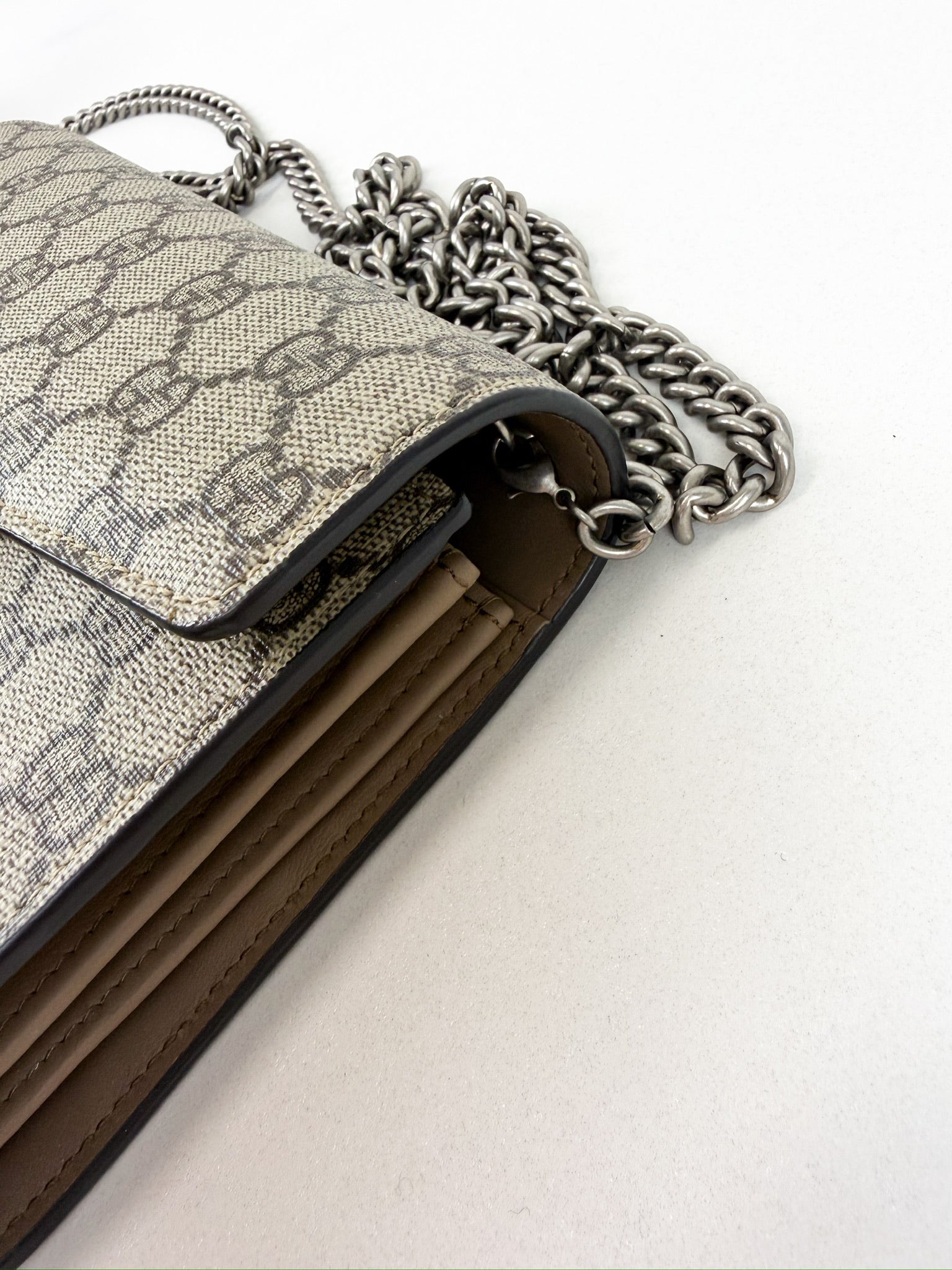 Gucci Dionysus GG Supreme Chain Wallet