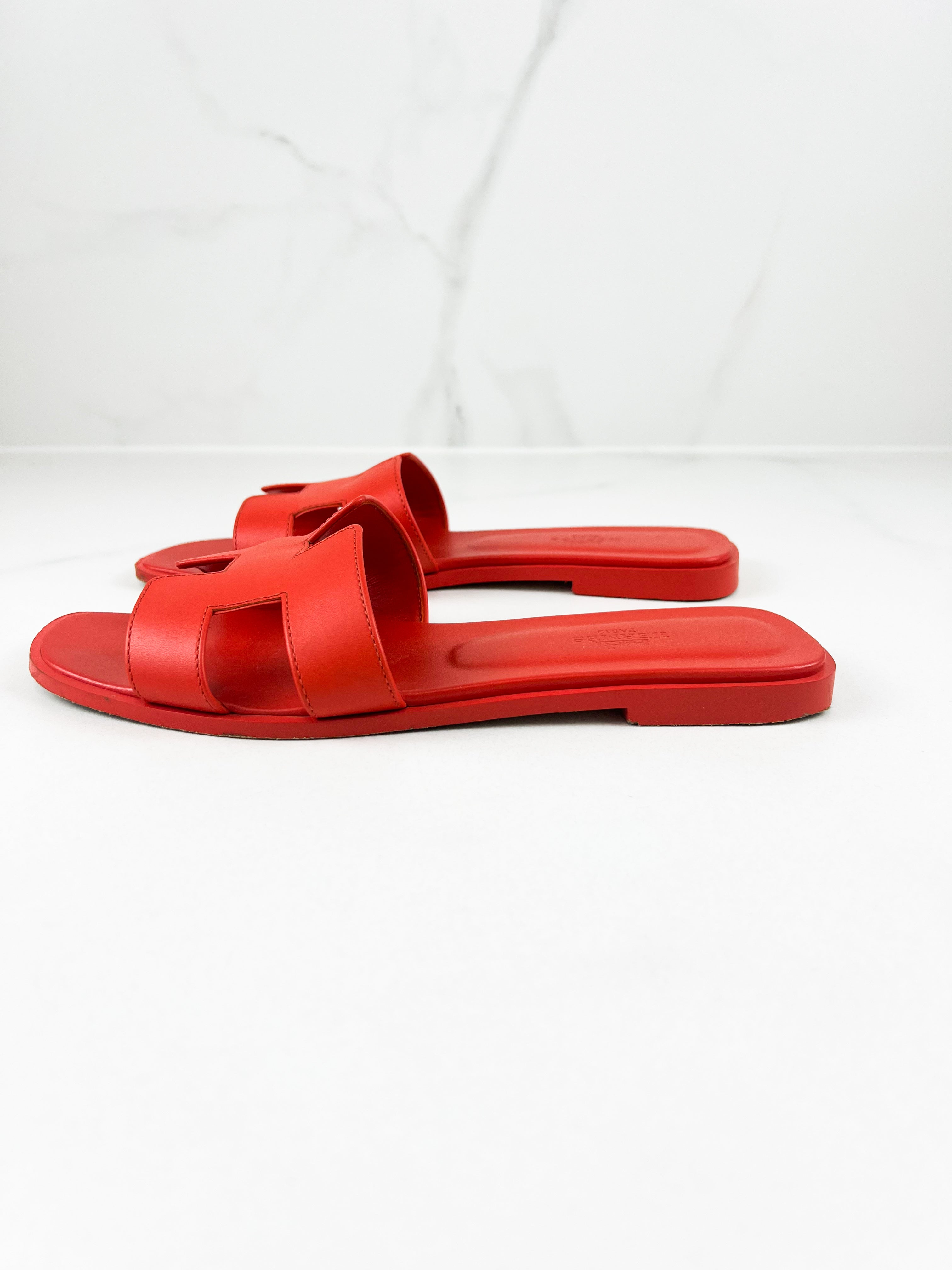 Hermes Oran Sandal in Rouge Grenadine Calfskin 39