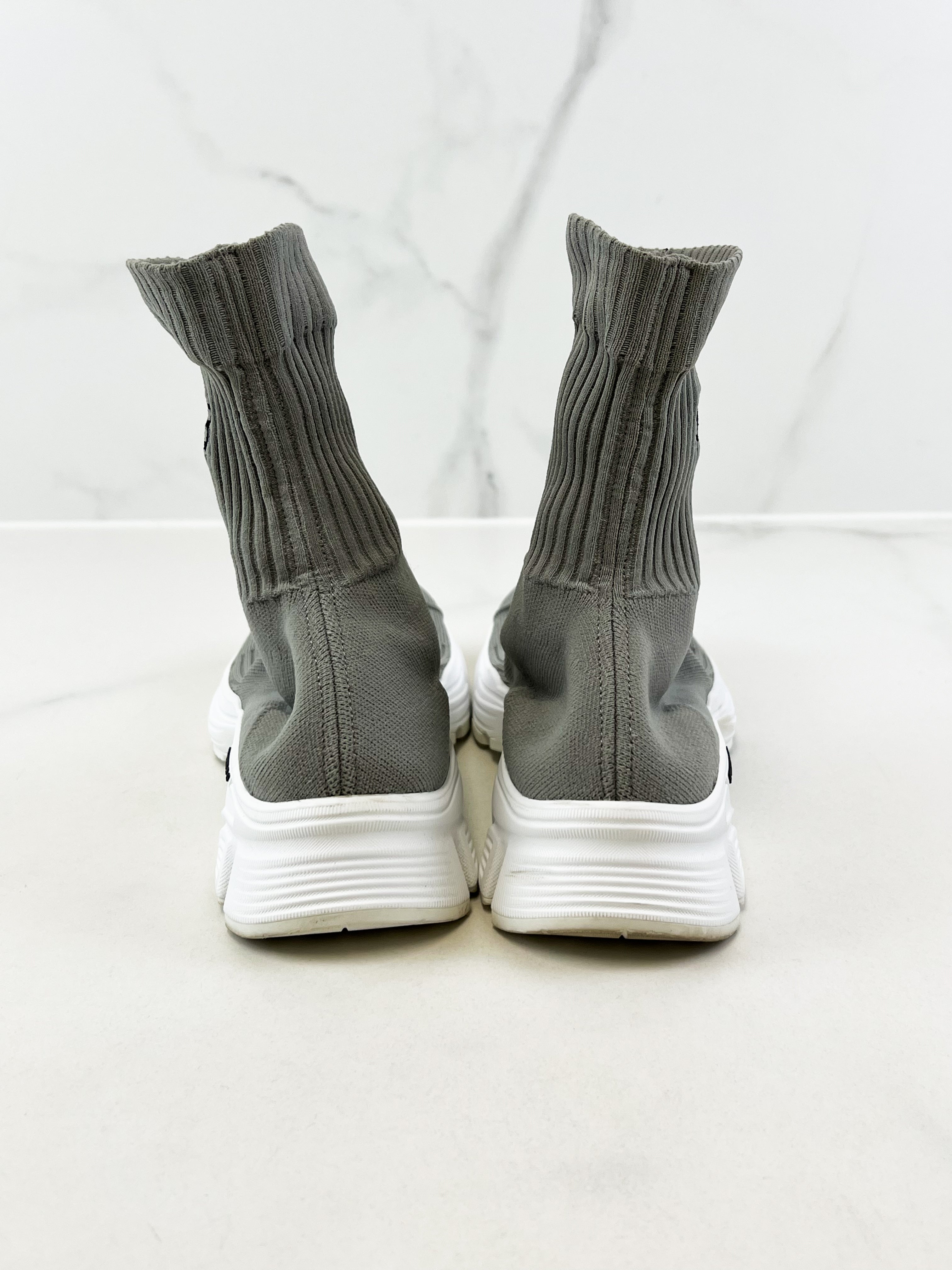 Balenciaga Grey White Knit Sneaker Size 35