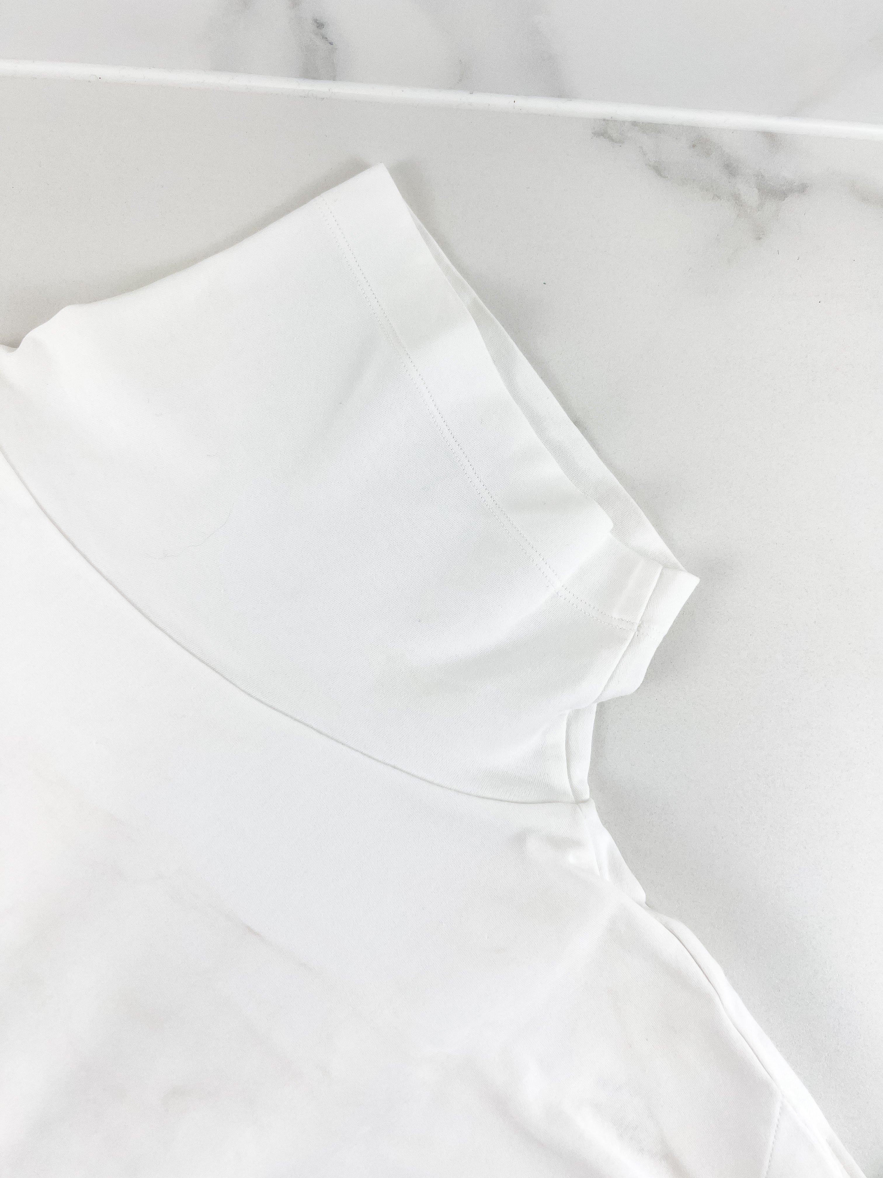 Louis Vuitton Women's T-Shirt in White Size Medium