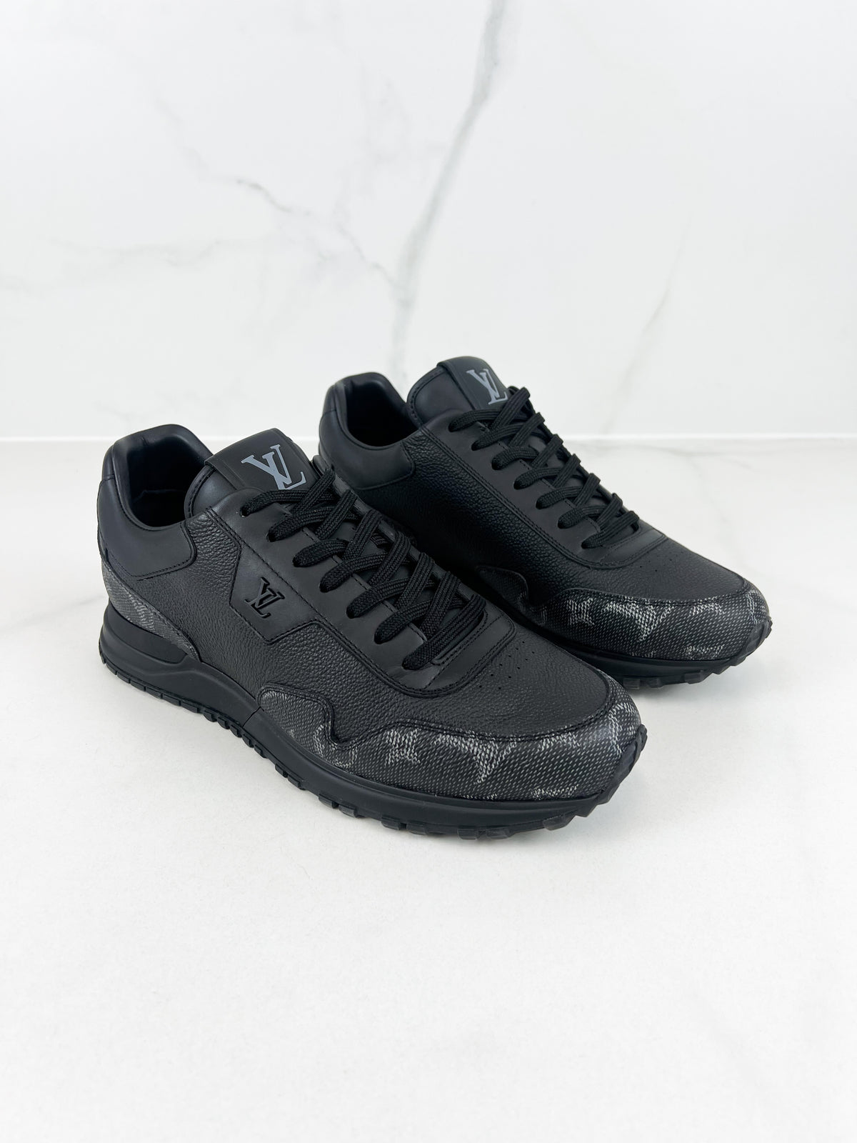 Louis Vuitton Runaway Black Monogram Grained Calf Leather Sneaker Size 7 Men's