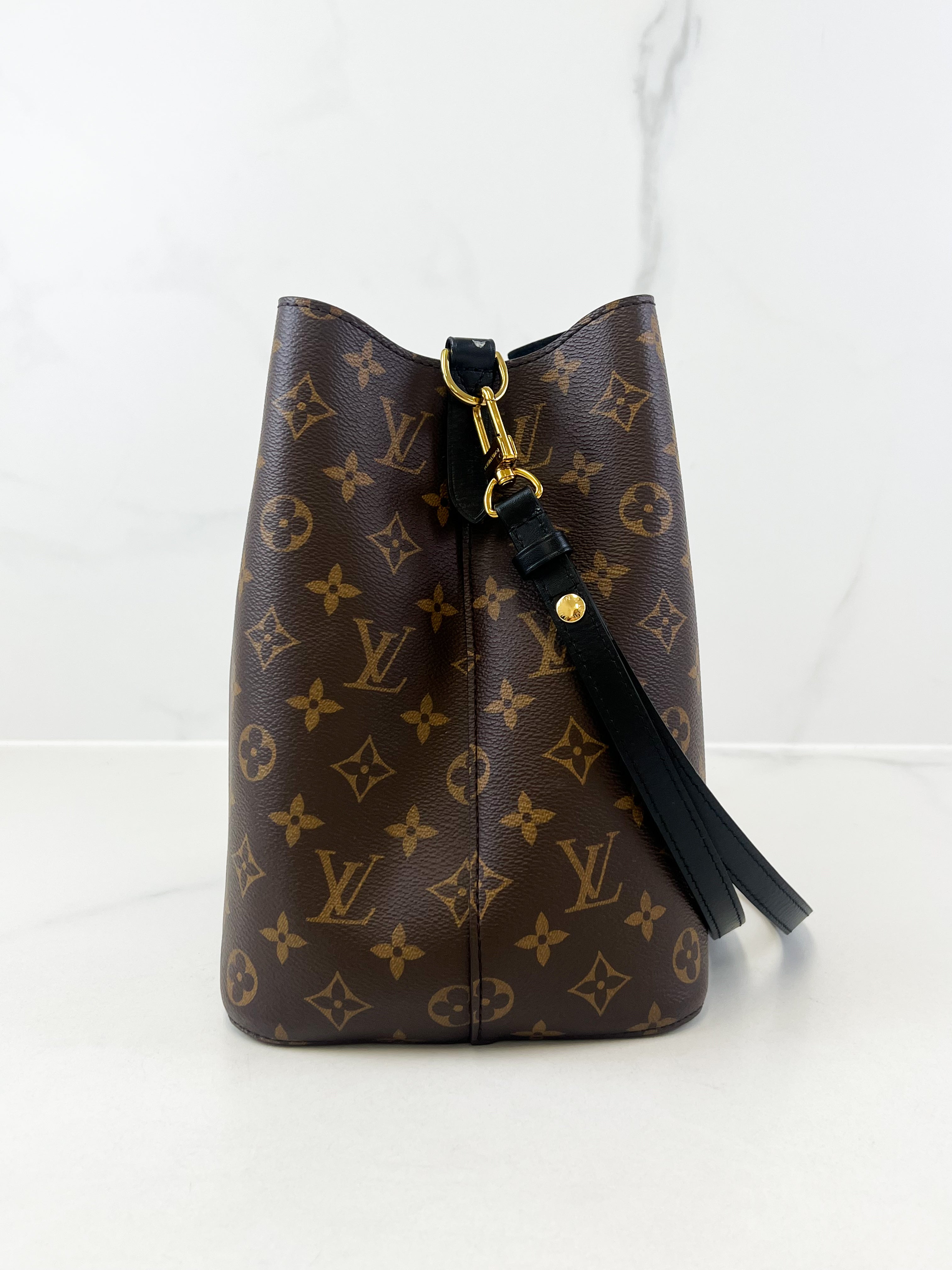 Louis Vuitton Black Neo Noe