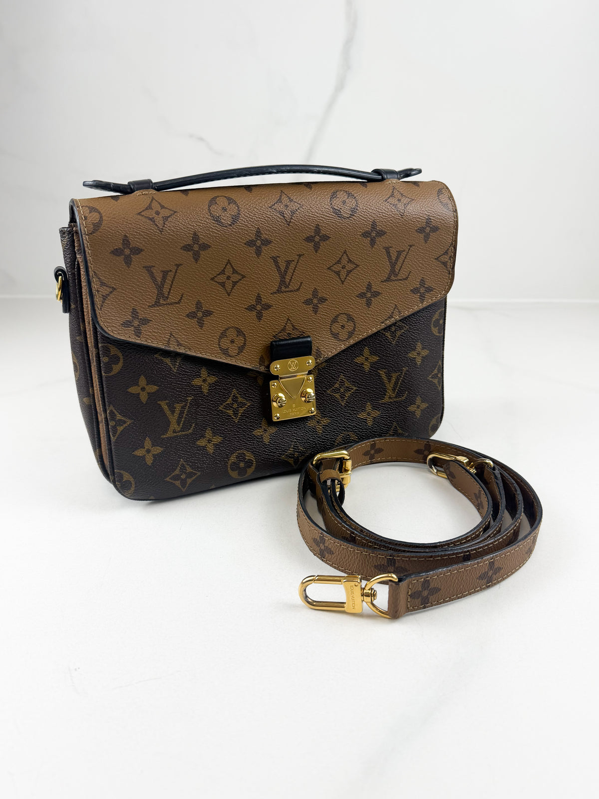 Louis Vuitton Monogram Reverse Pochette Metis